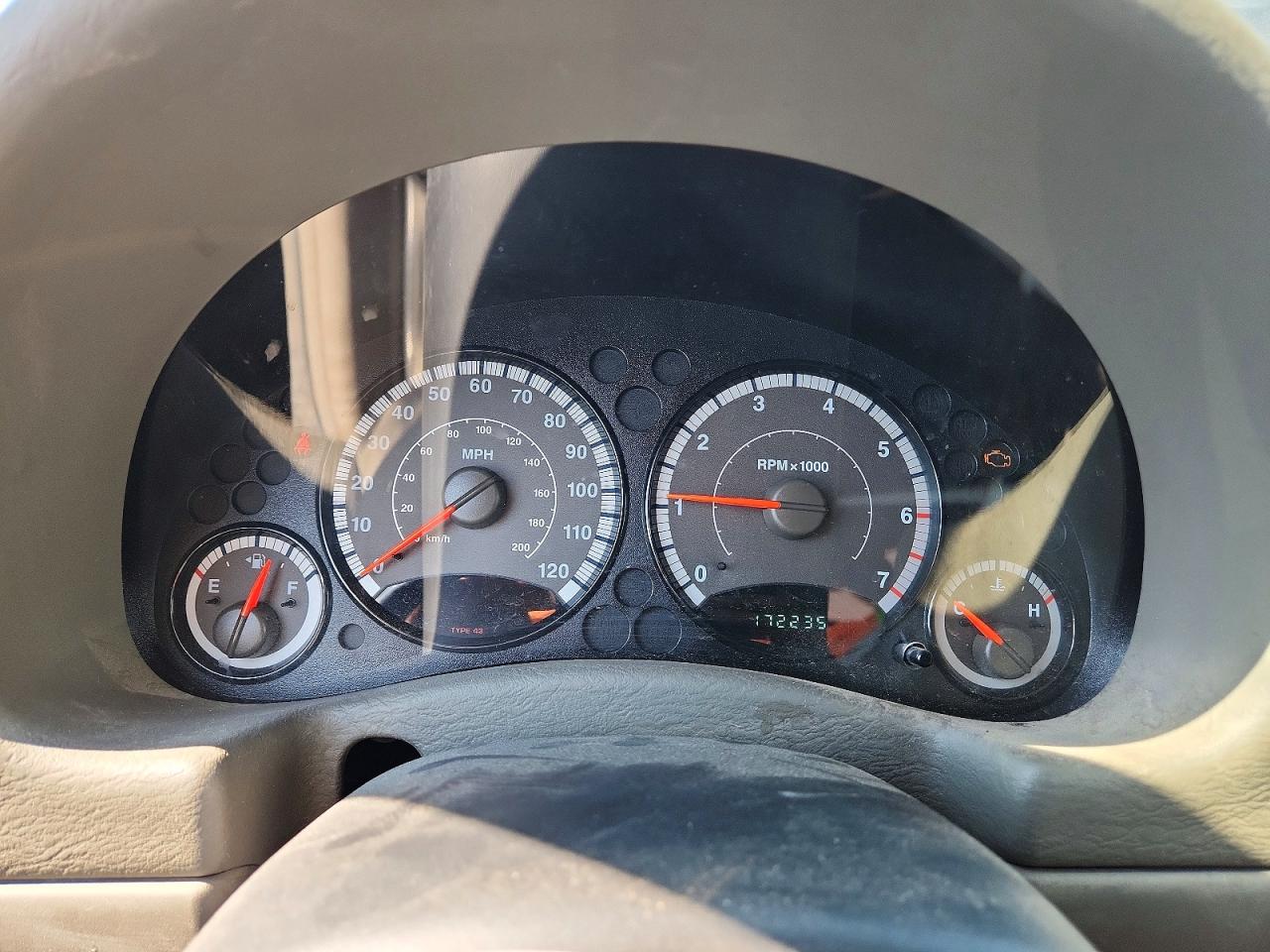2005 Jeep Liberty Sport Gray vin: 1J4GL48K75W570837
