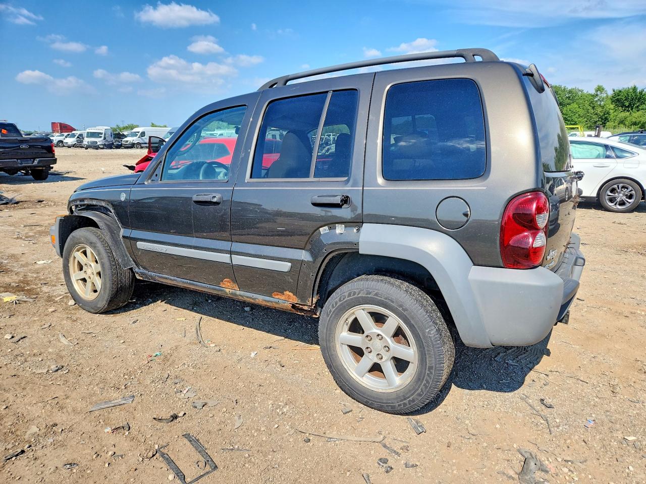 2005 Jeep Liberty Sport Gray vin: 1J4GL48K75W570837