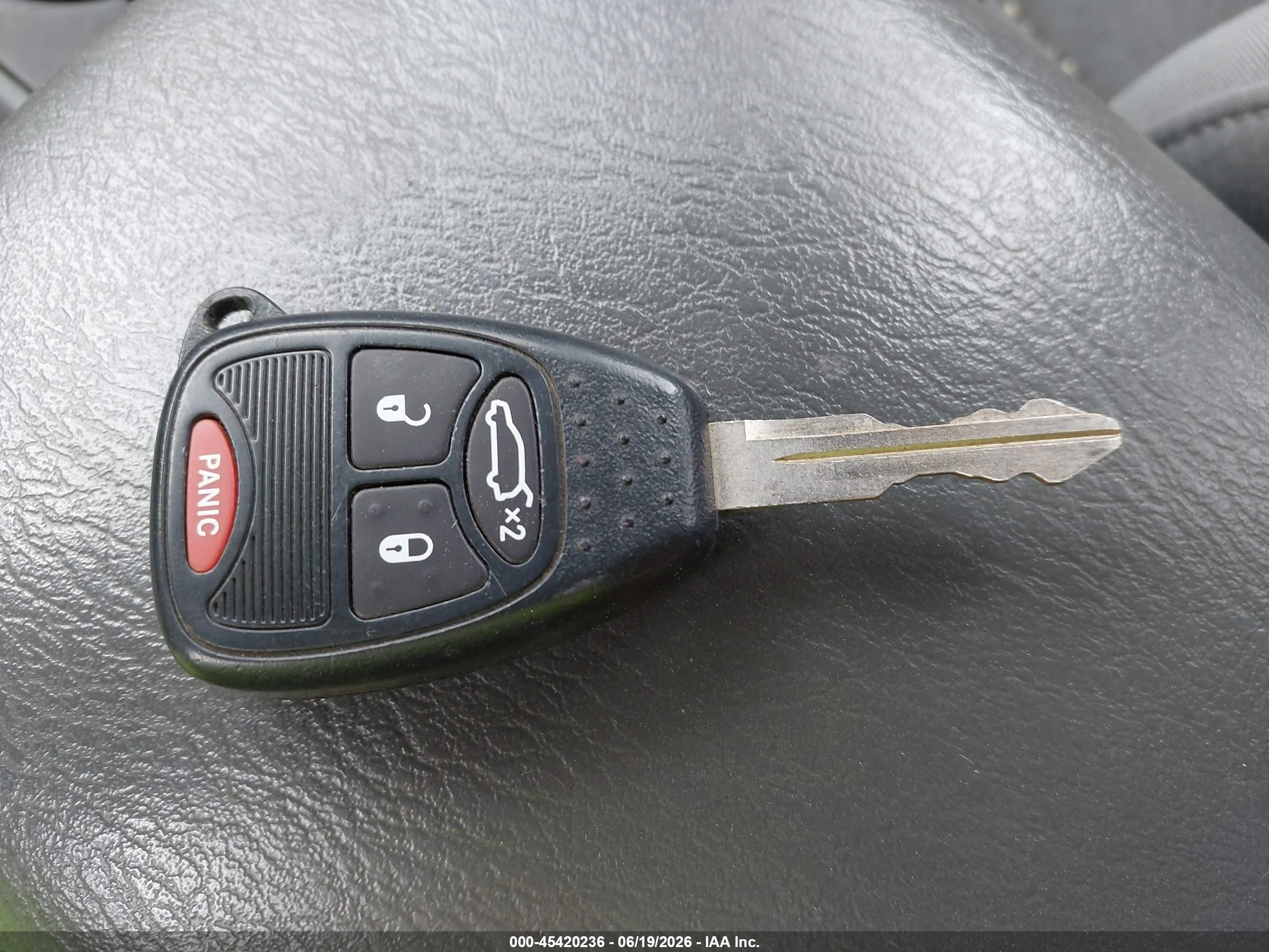2005 Jeep Liberty Sport Red vin: 1J4GL48K75W619289