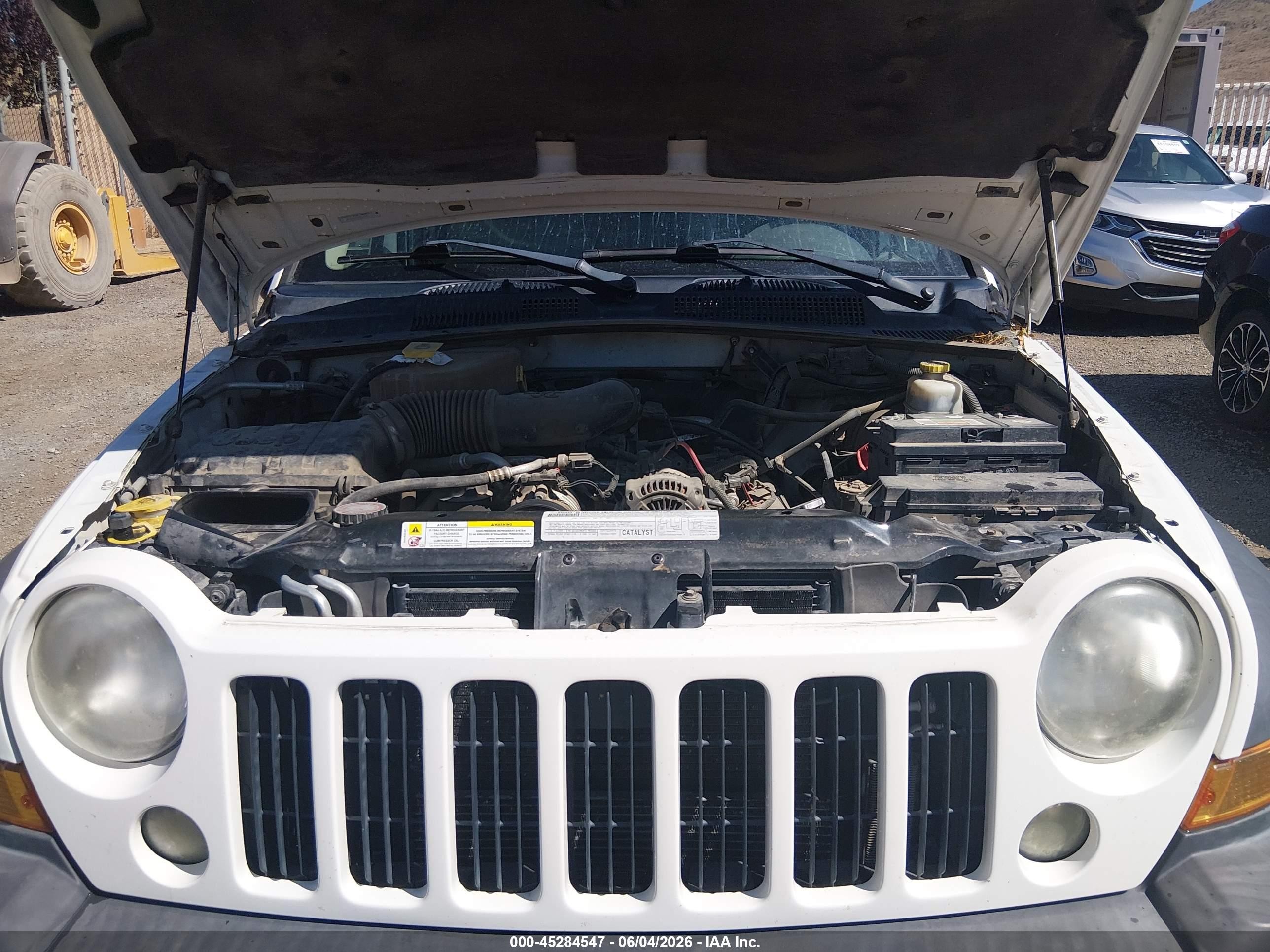 2007 Jeep Liberty Sport White vin: 1J4GL48K77W721260