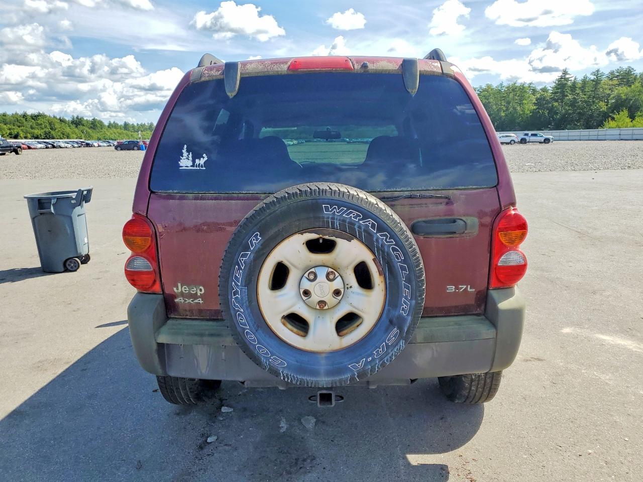 2005 Jeep Liberty Sport Burgundy vin: 1J4GL48K83W556992