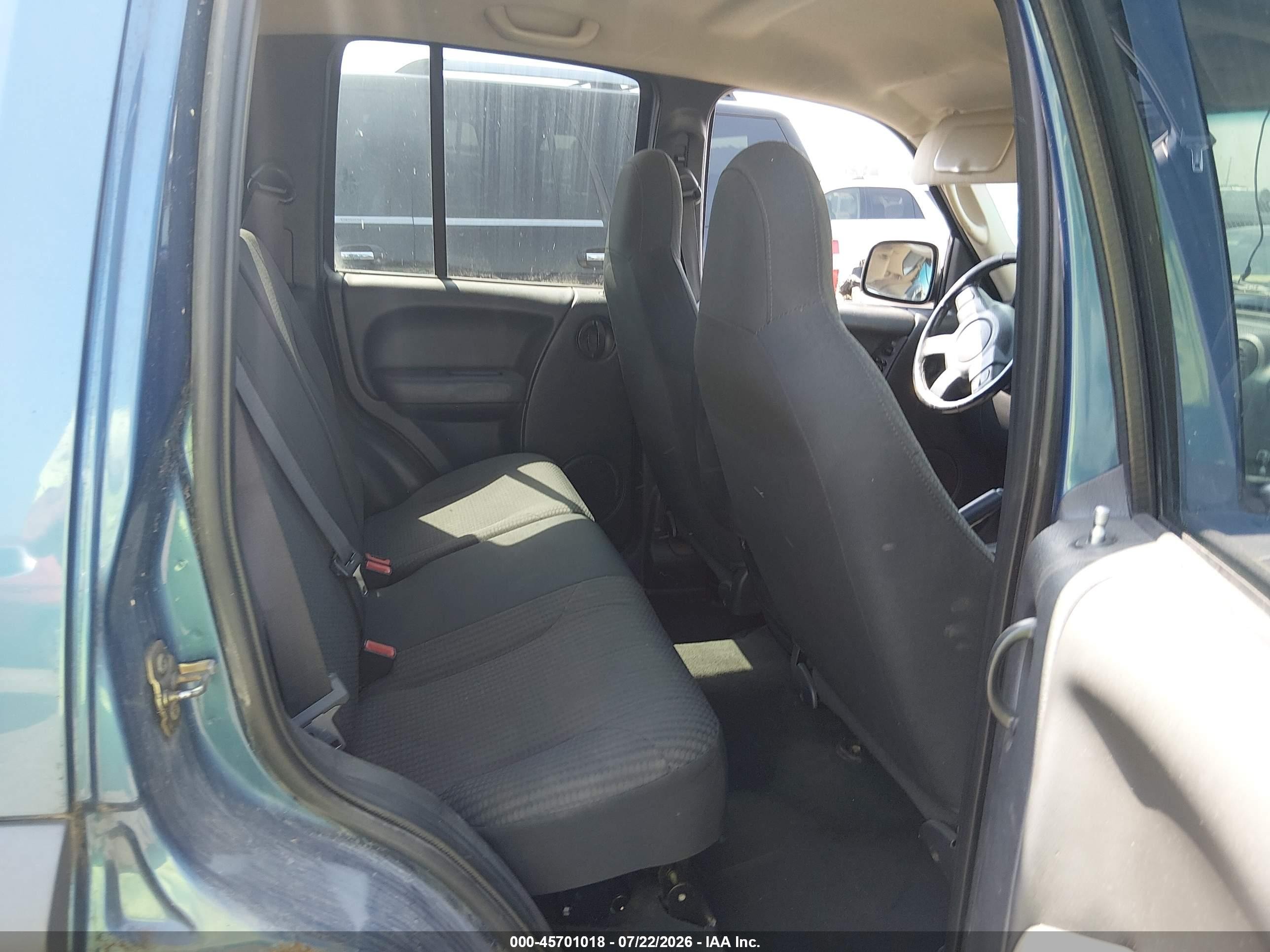 2003 Jeep Liberty Sport Blue vin: 1J4GL48K83W711380