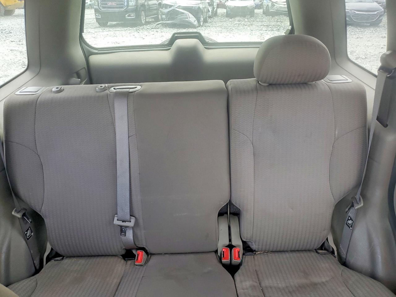2004 Jeep Liberty Sport Золотой vin: 1J4GL48K84W257360
