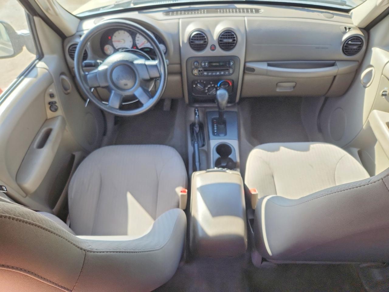 2004 Jeep Liberty Sport Gold vin: 1J4GL48K84W261649