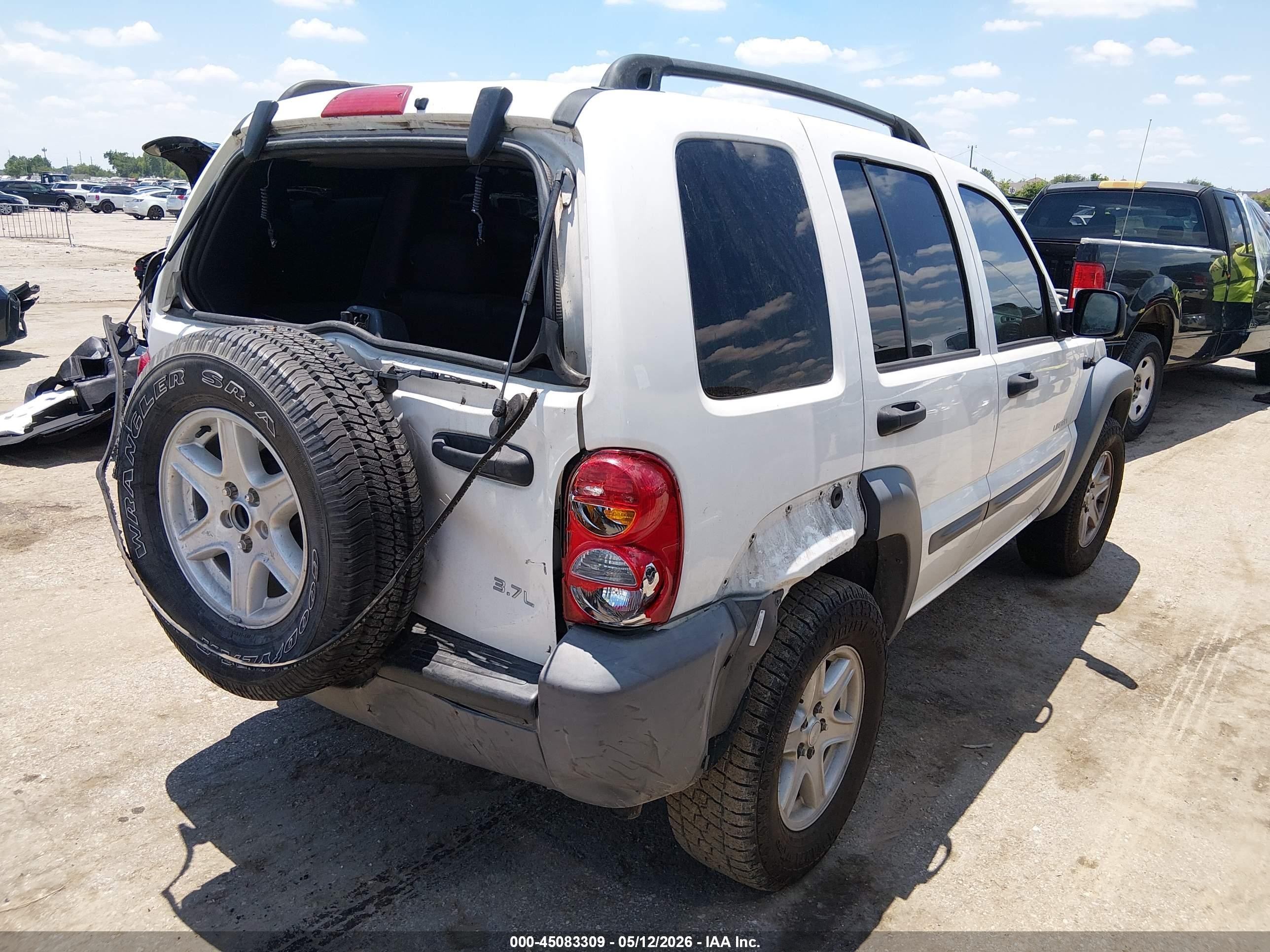2004 Jeep Liberty Sport White vin: 1J4GL48K84W328363