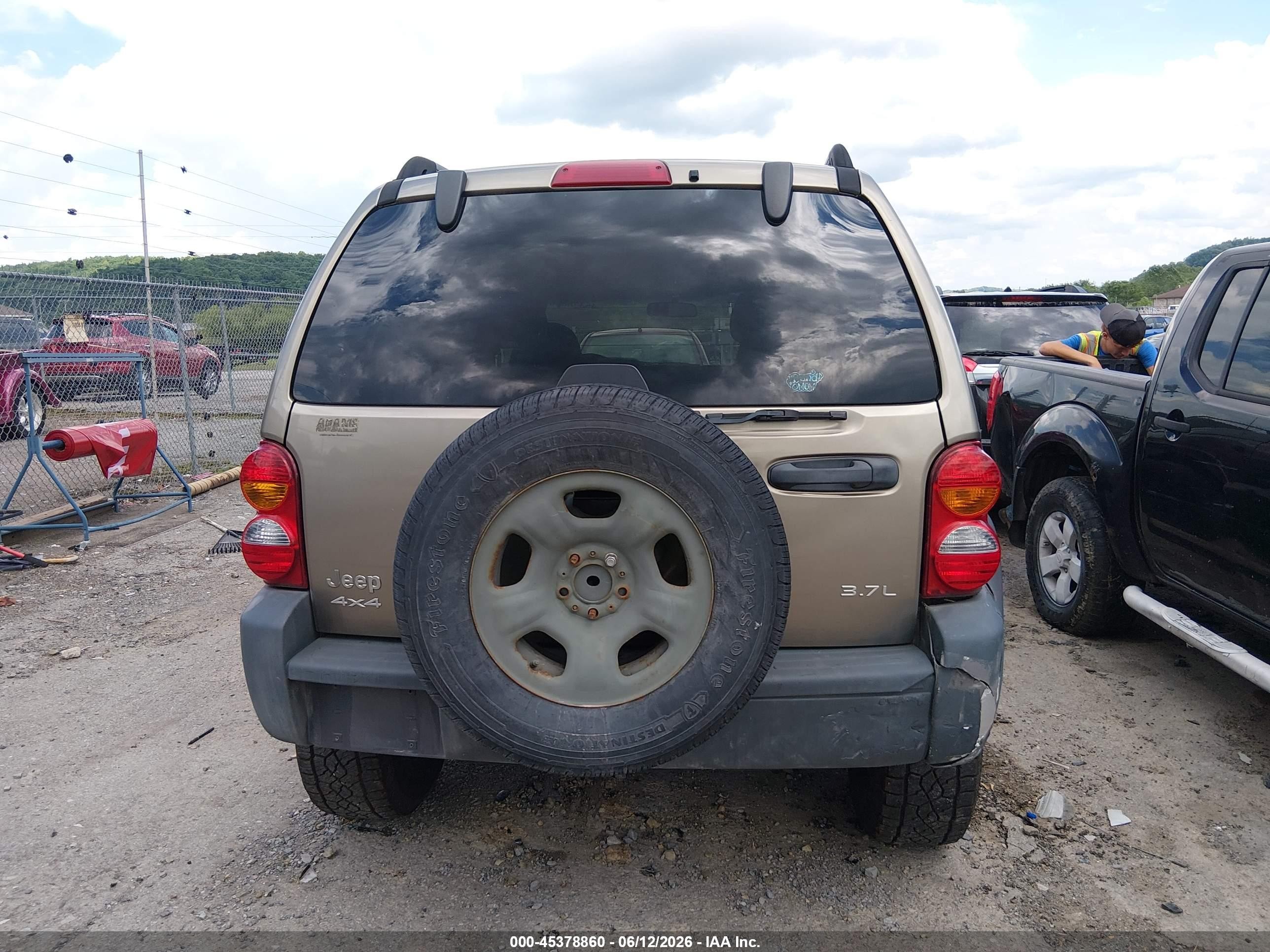 2004 Jeep Liberty Sport Gold vin: 1J4GL48K84W330324