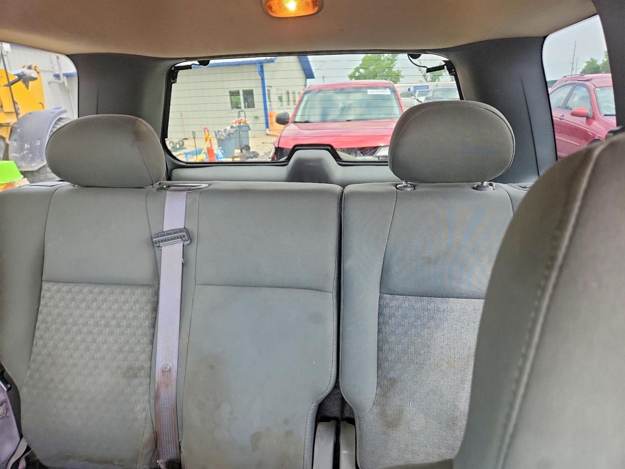 2005 Jeep Liberty Sport Red vin: 1J4GL48K85W572886