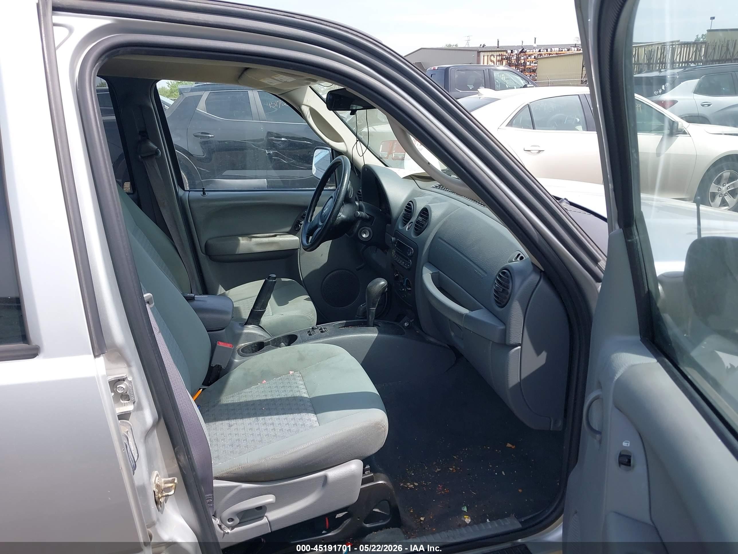 2006 Jeep Liberty Sport Silver vin: 1J4GL48K86W172070
