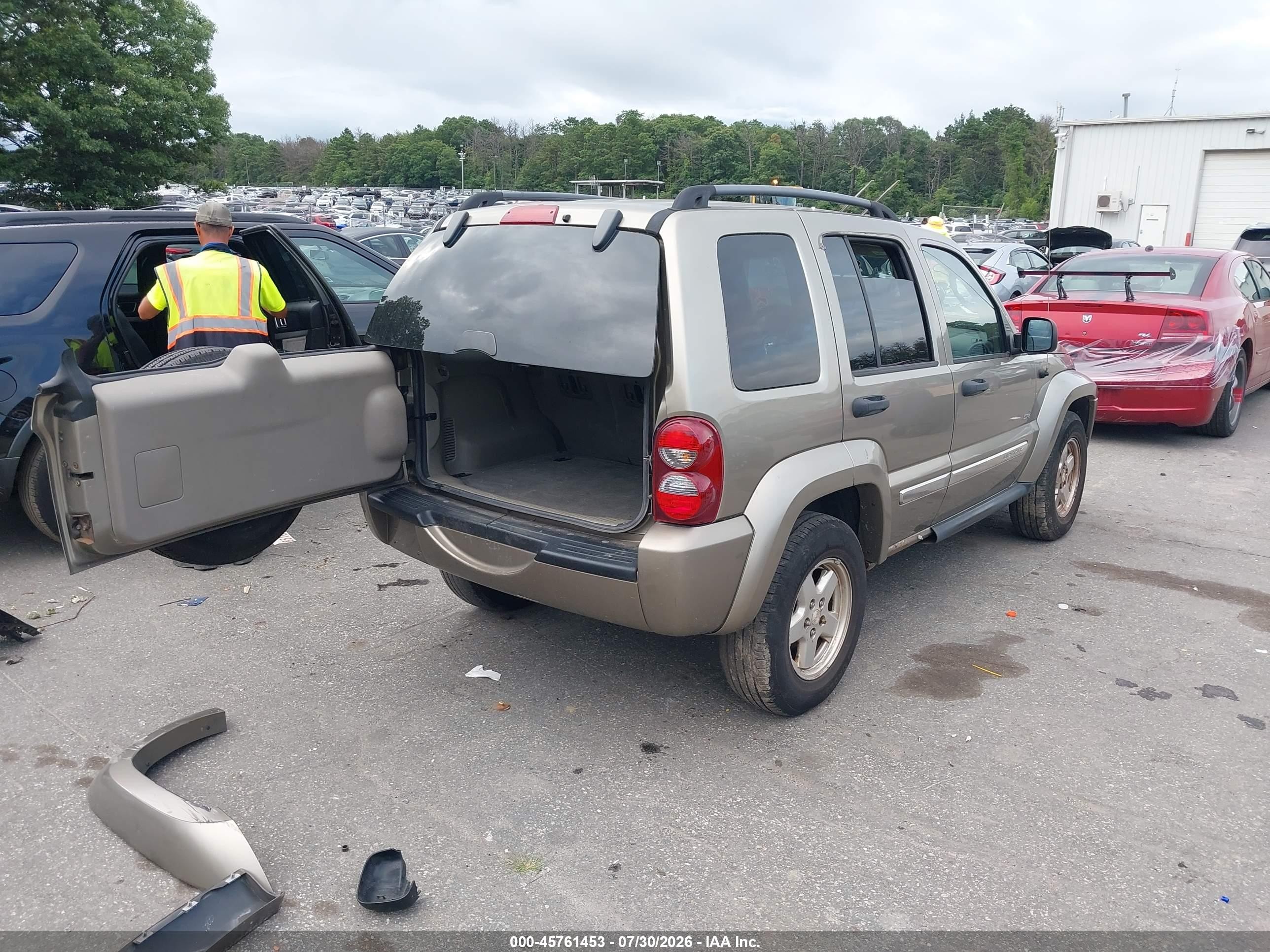 2006 Jeep Liberty Sport Beige vin: 1J4GL48K86W210137