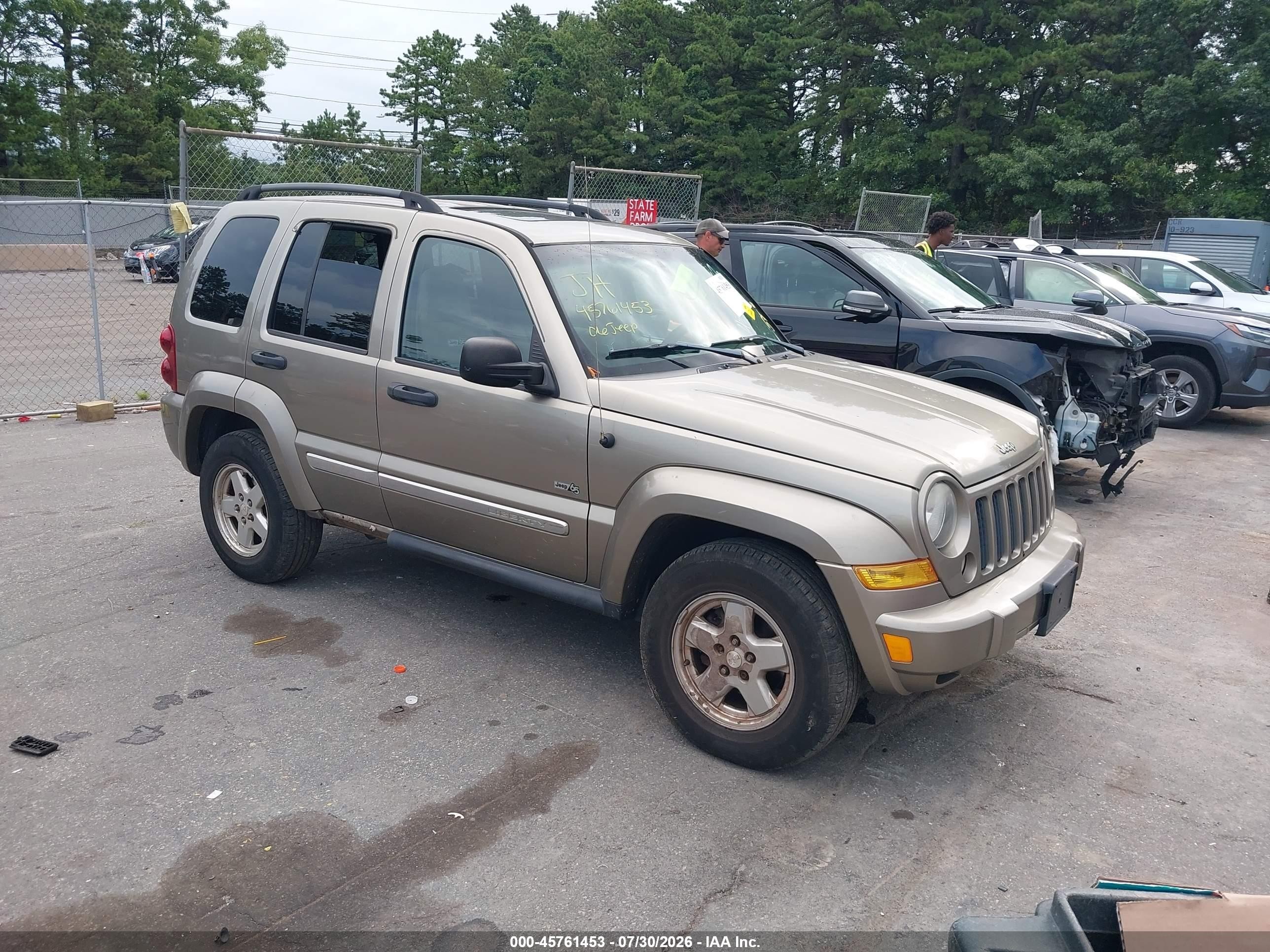2006 Jeep Liberty Sport Beige vin: 1J4GL48K86W210137