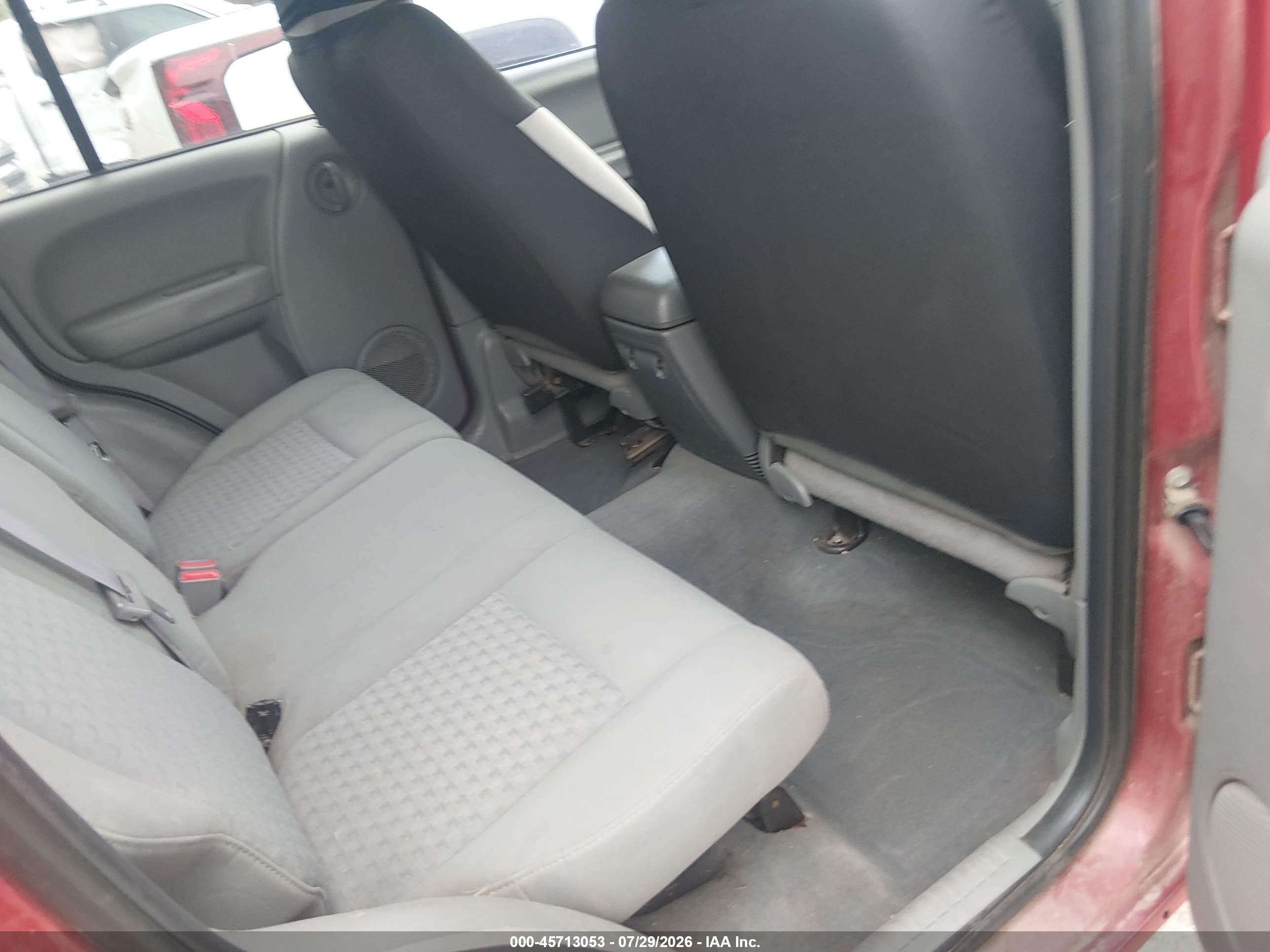 2006 Jeep Liberty Sport Red vin: 1J4GL48K86W279832