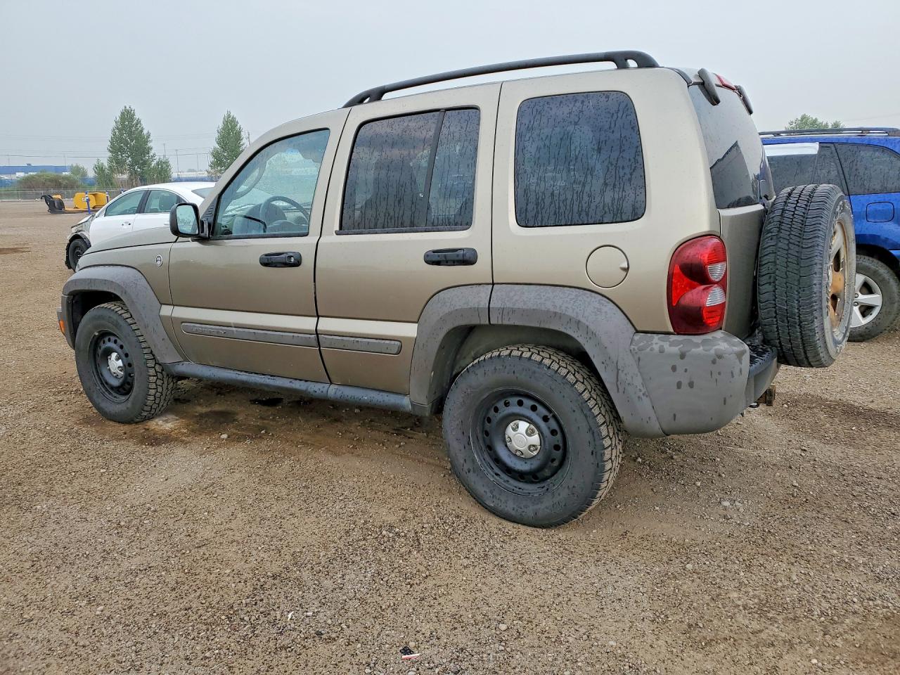 2006 Jeep Liberty Sport Gold vin: 1J4GL48K86W292340