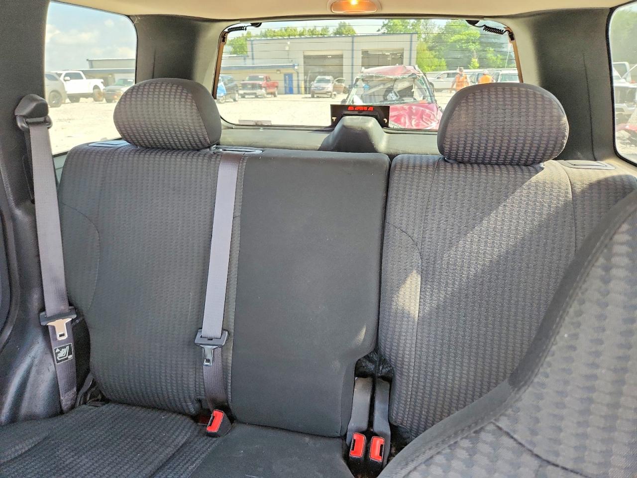 2003 Jeep Liberty Sport Red vin: 1J4GL48K93W528019