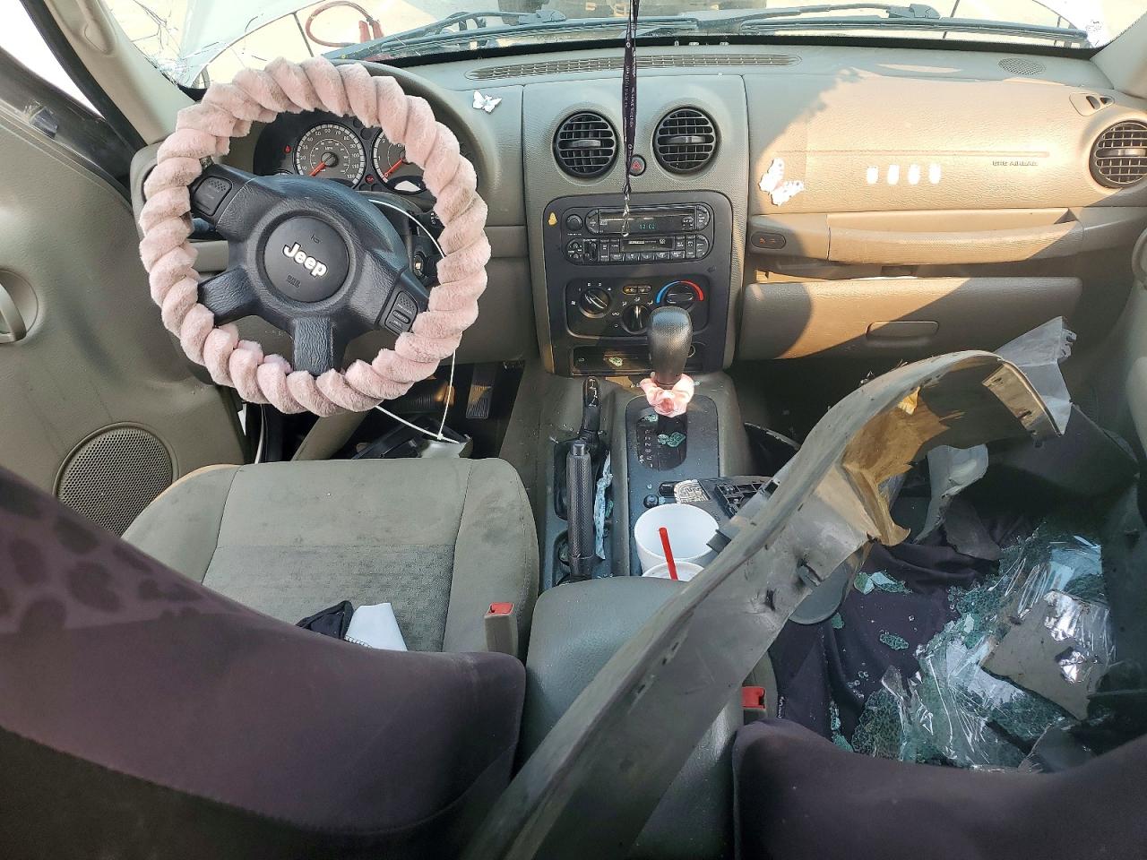 2005 Jeep Liberty Sport Золотой vin: 1J4GL48K95W677419