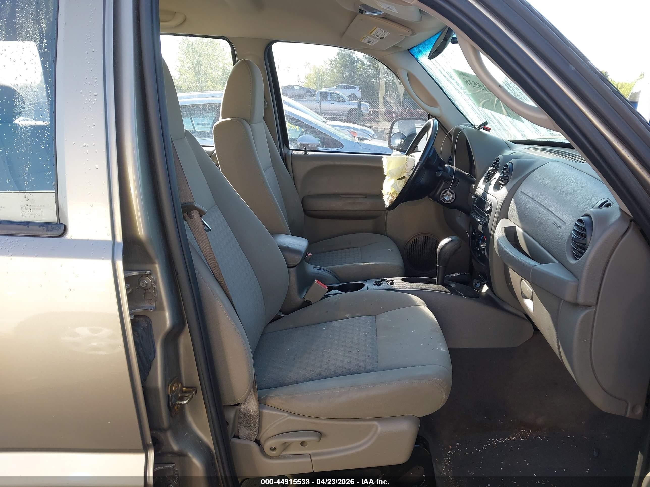 2006 Jeep Liberty Sport Желто-коричневый vin: 1J4GL48K96W124349