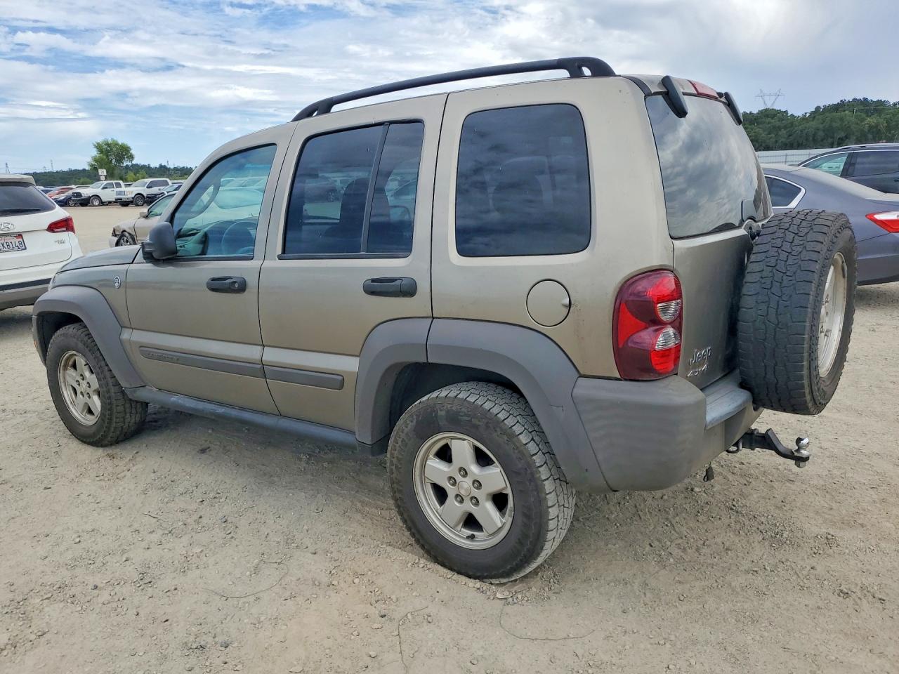 2006 Jeep Liberty Sport Tan vin: 1J4GL48K96W149378