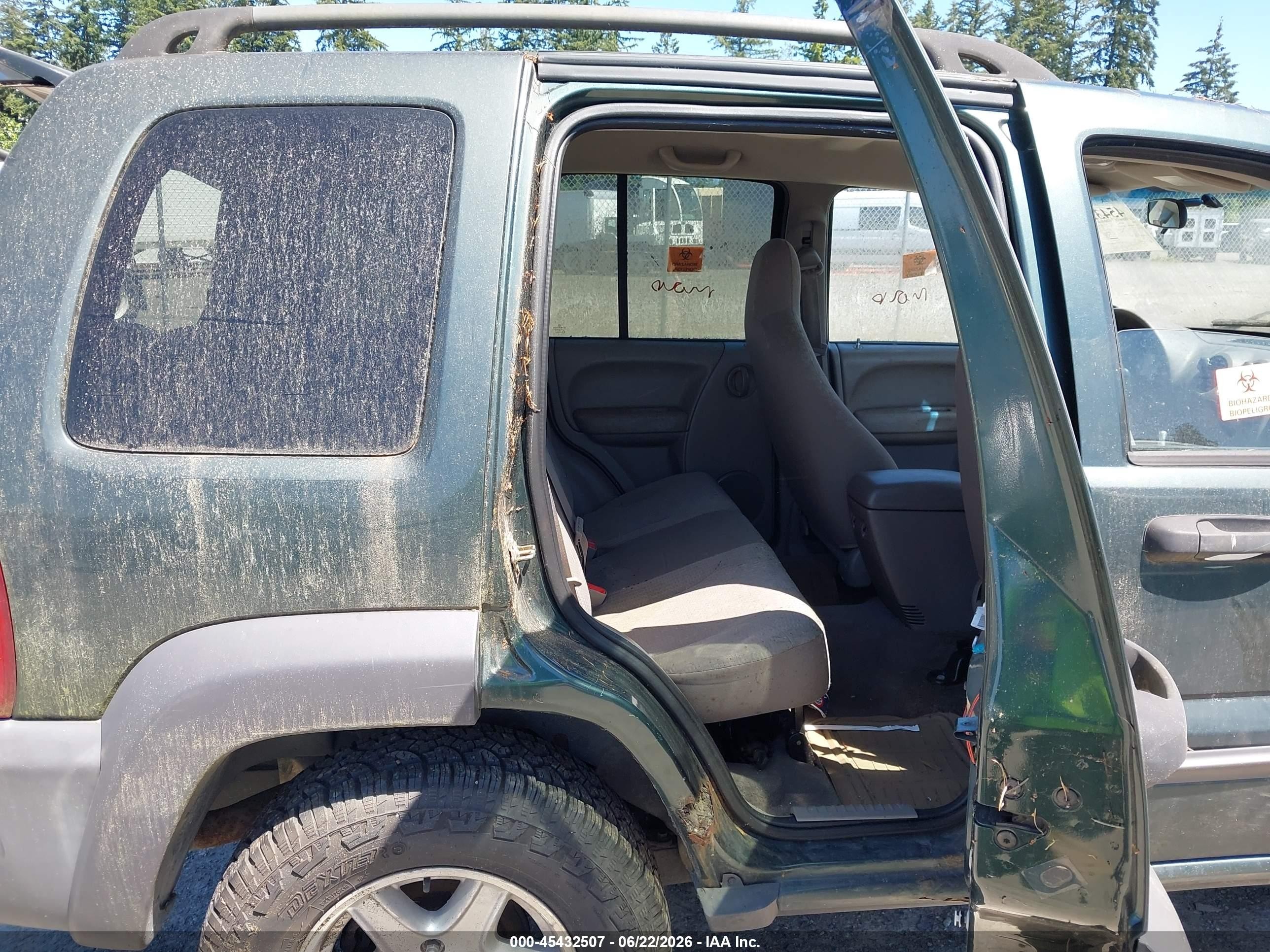 2003 Jeep Liberty Sport Зеленый vin: 1J4GL48KX3W638531