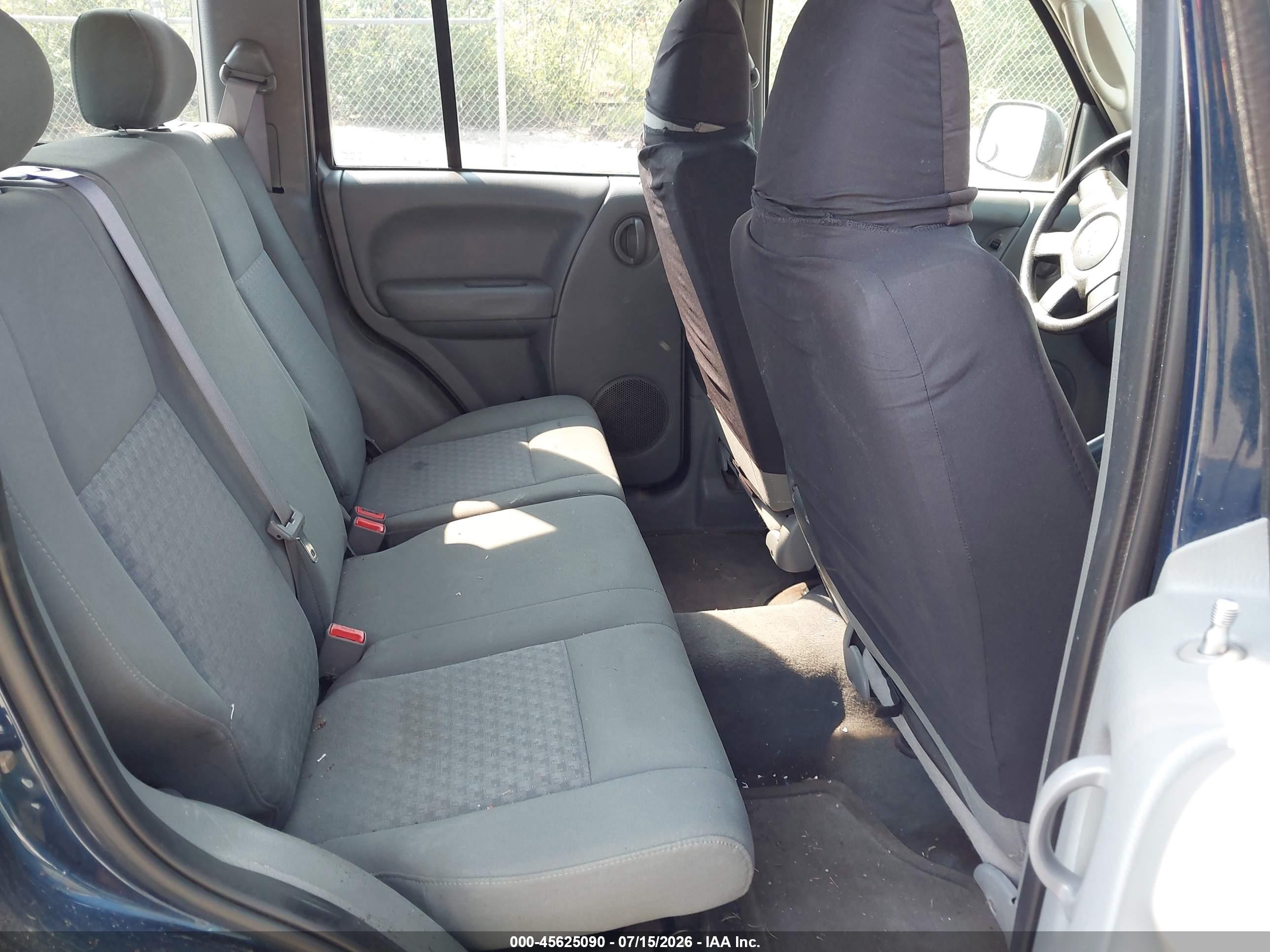 2005 Jeep Liberty Sport Синий vin: 1J4GL48KX5W654764