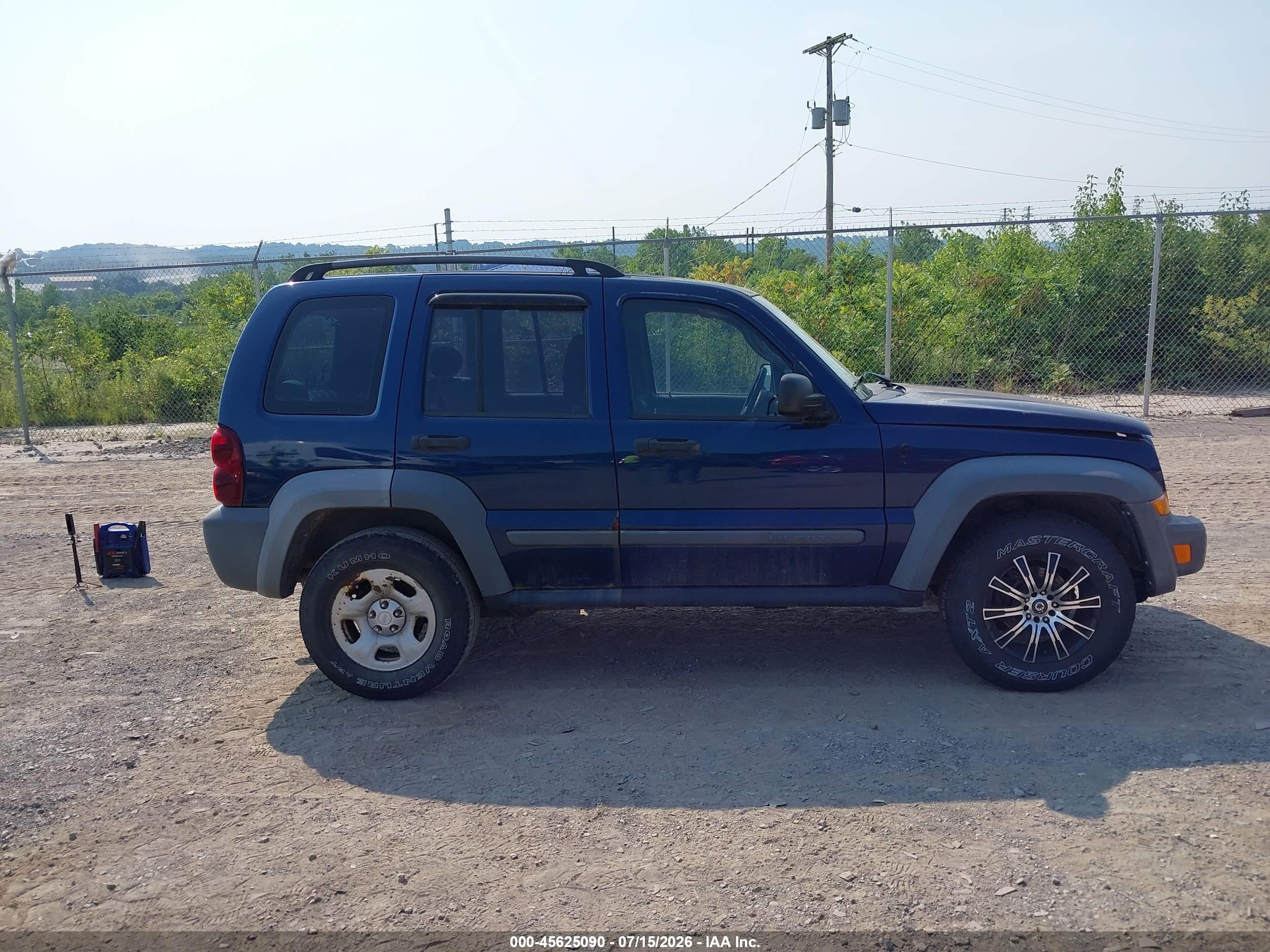 2005 Jeep Liberty Sport Синий vin: 1J4GL48KX5W654764