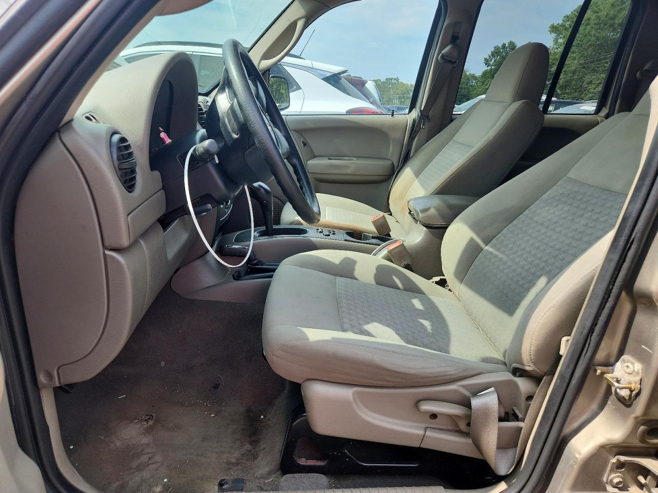 2006 Jeep Liberty Sport Tan vin: 1J4GL48KX6W126403