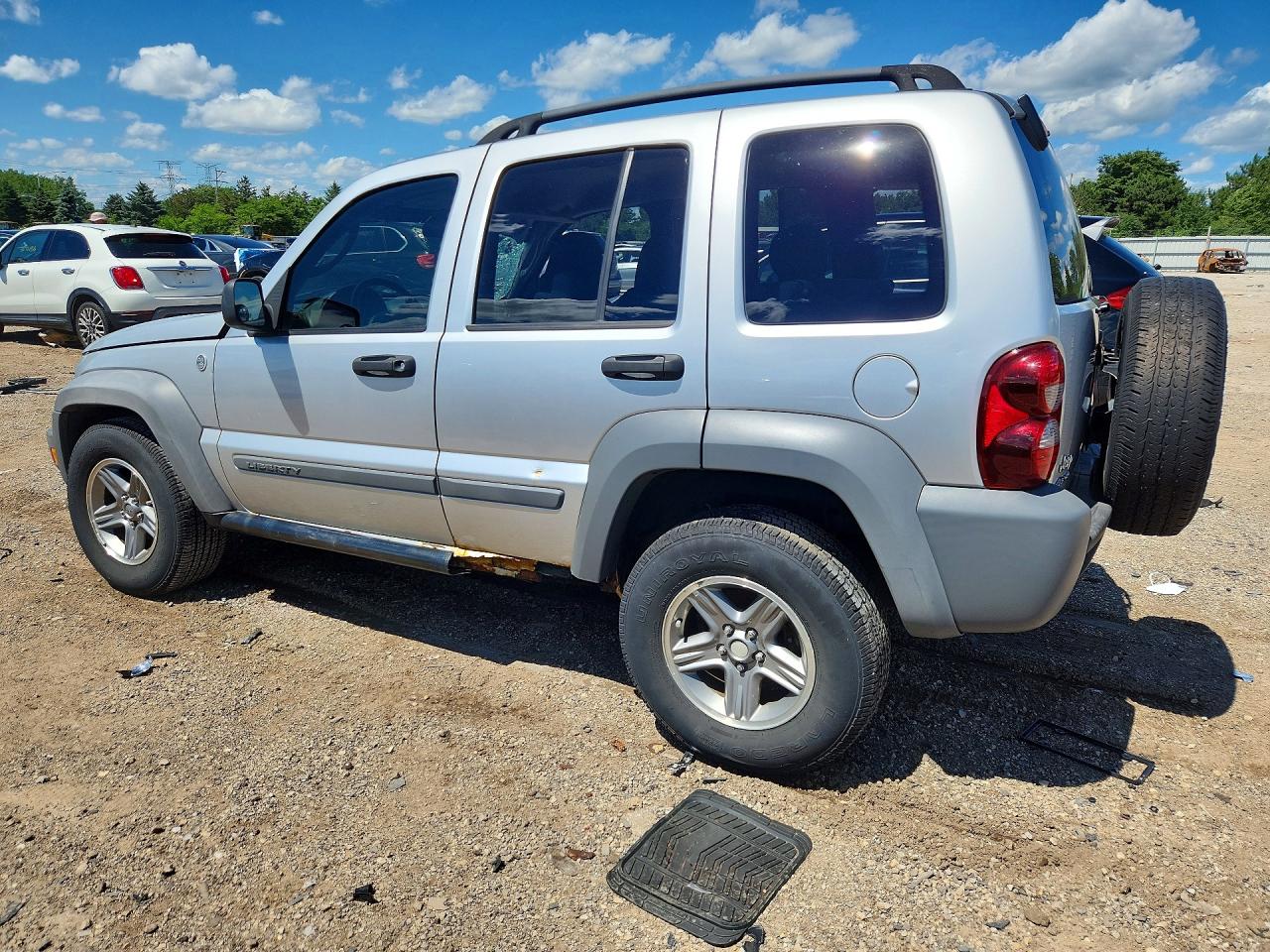 2006 Jeep Liberty Sport Серебряный vin: 1J4GL48KX6W126532