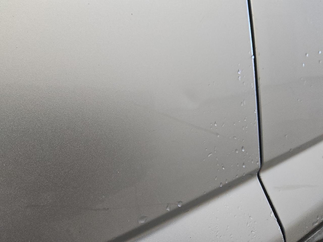 2007 Jeep Liberty Sport Серебряный vin: 1J4GL48KX7W543294 Damage: Left Front Door, Dent(S) W/No Paint Dmg, 1 To 2 Inches