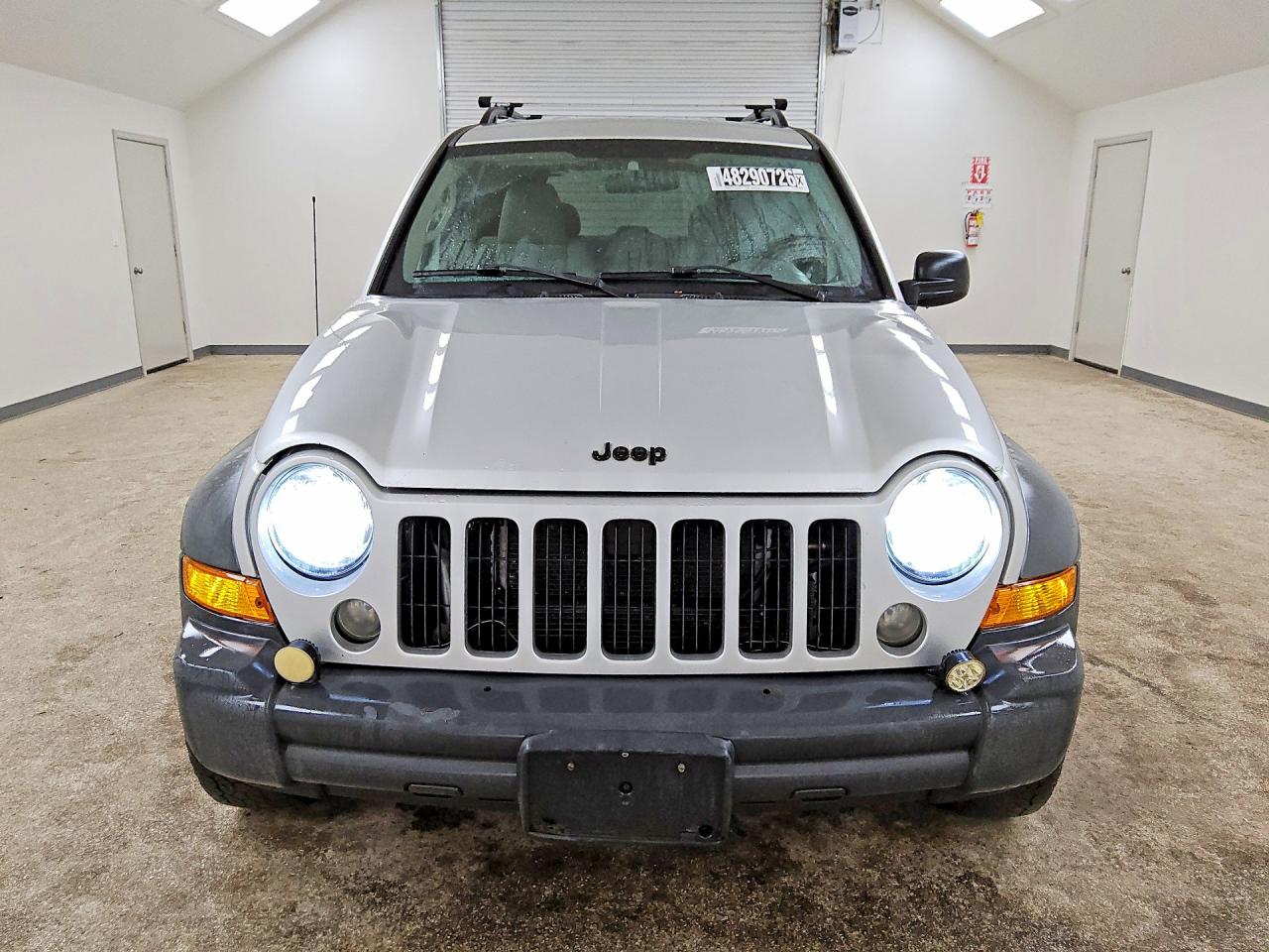 2007 Jeep Liberty Sport Серебряный vin: 1J4GL48KX7W543294