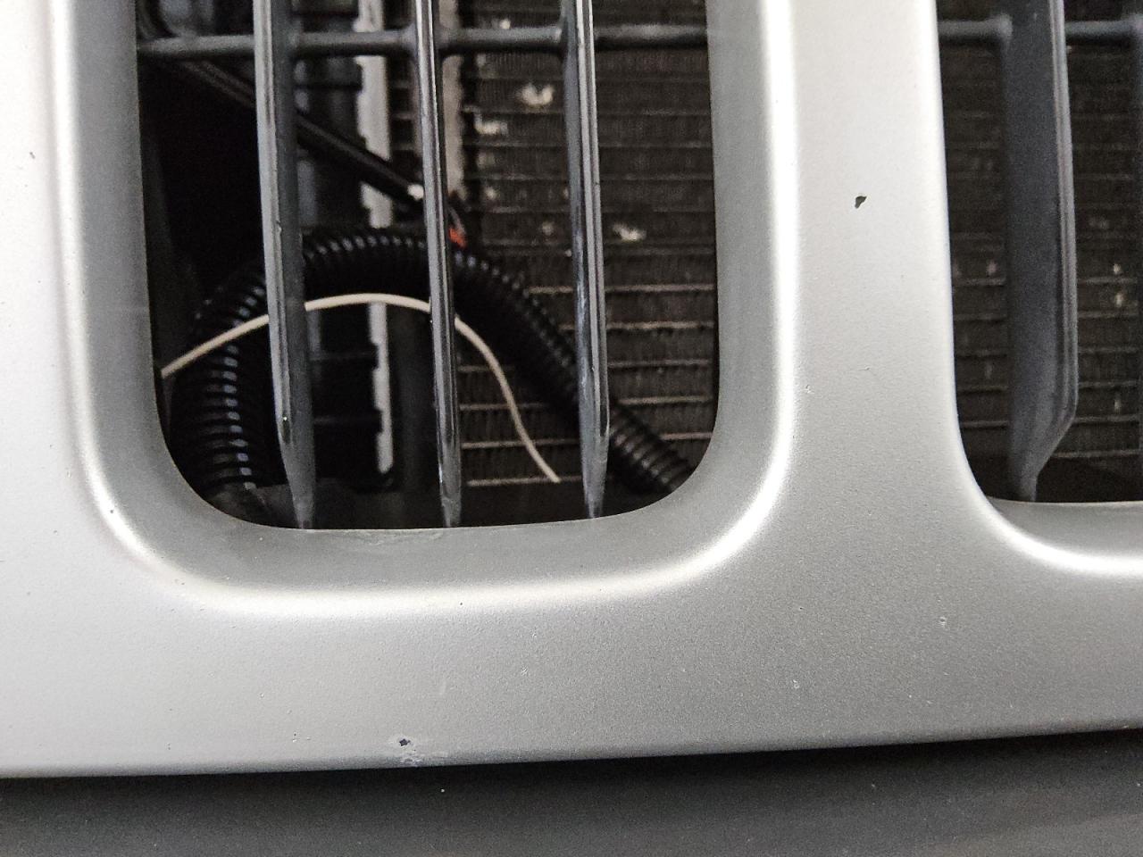 2007 Jeep Liberty Sport Серебряный vin: 1J4GL48KX7W543294 Damage: Grille, Chipped, 3