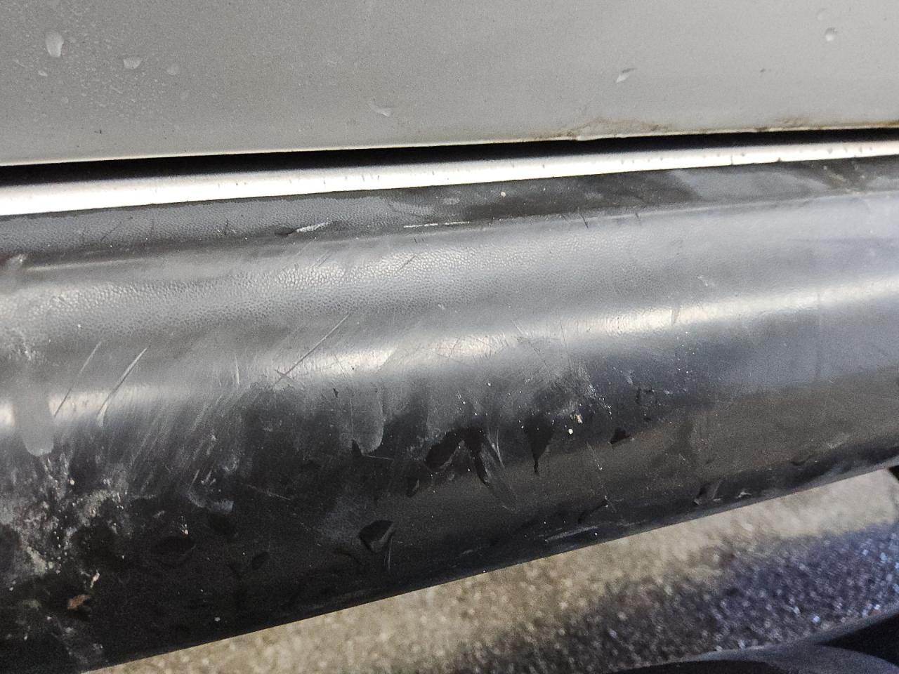 2007 Jeep Liberty Sport Серебряный vin: 1J4GL48KX7W543294 Damage: Left Rocker Panel, Heavy Scratch, 1 To 2 Inches