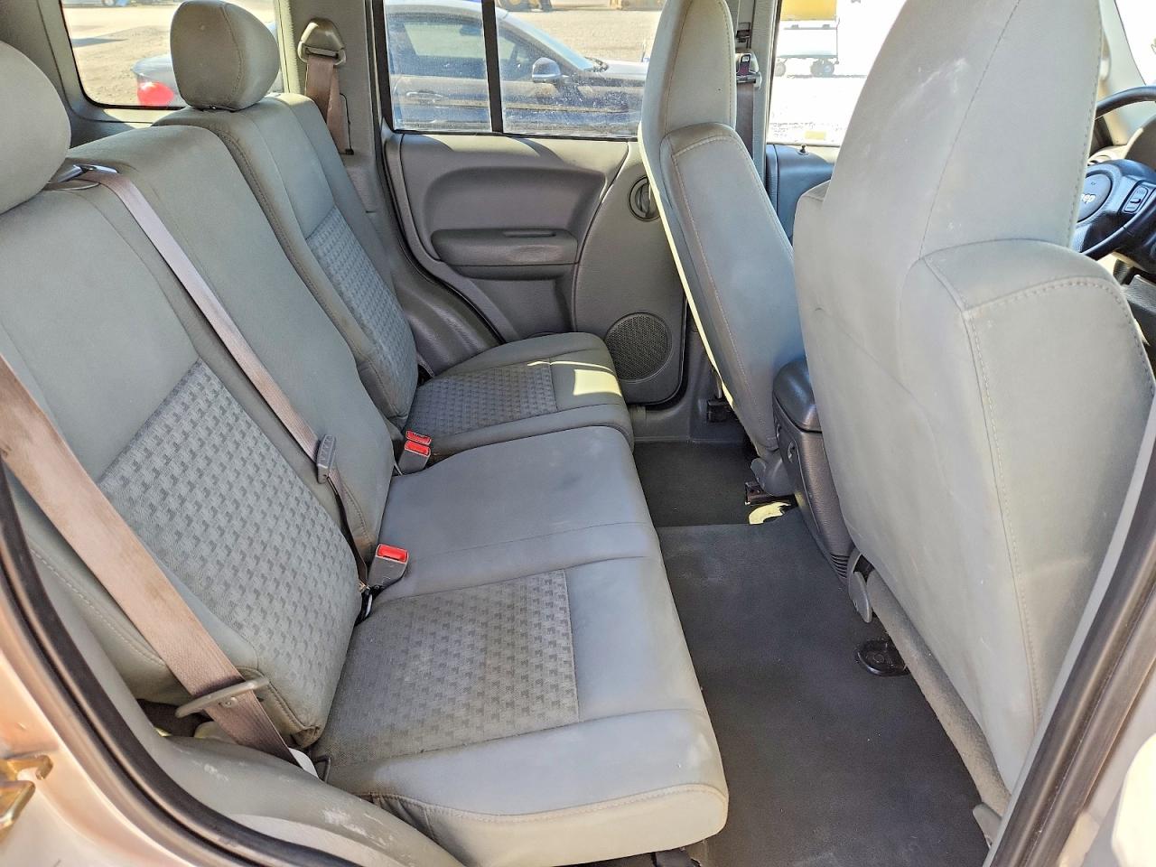 2007 Jeep Liberty Sport Silver vin: 1J4GL48KX7W603011