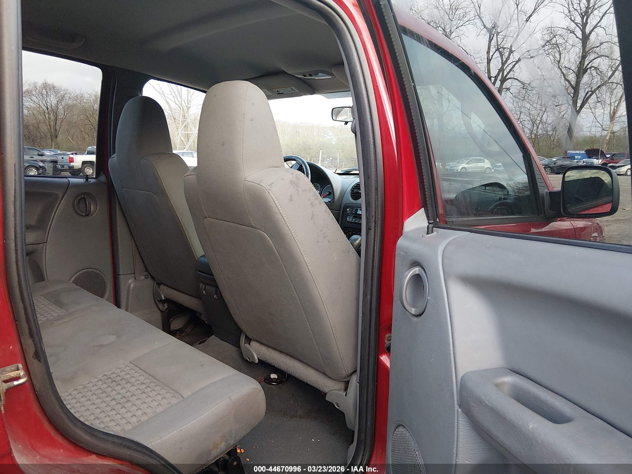 2007 Jeep Liberty Sport Красный vin: 1J4GL48KX7W699657