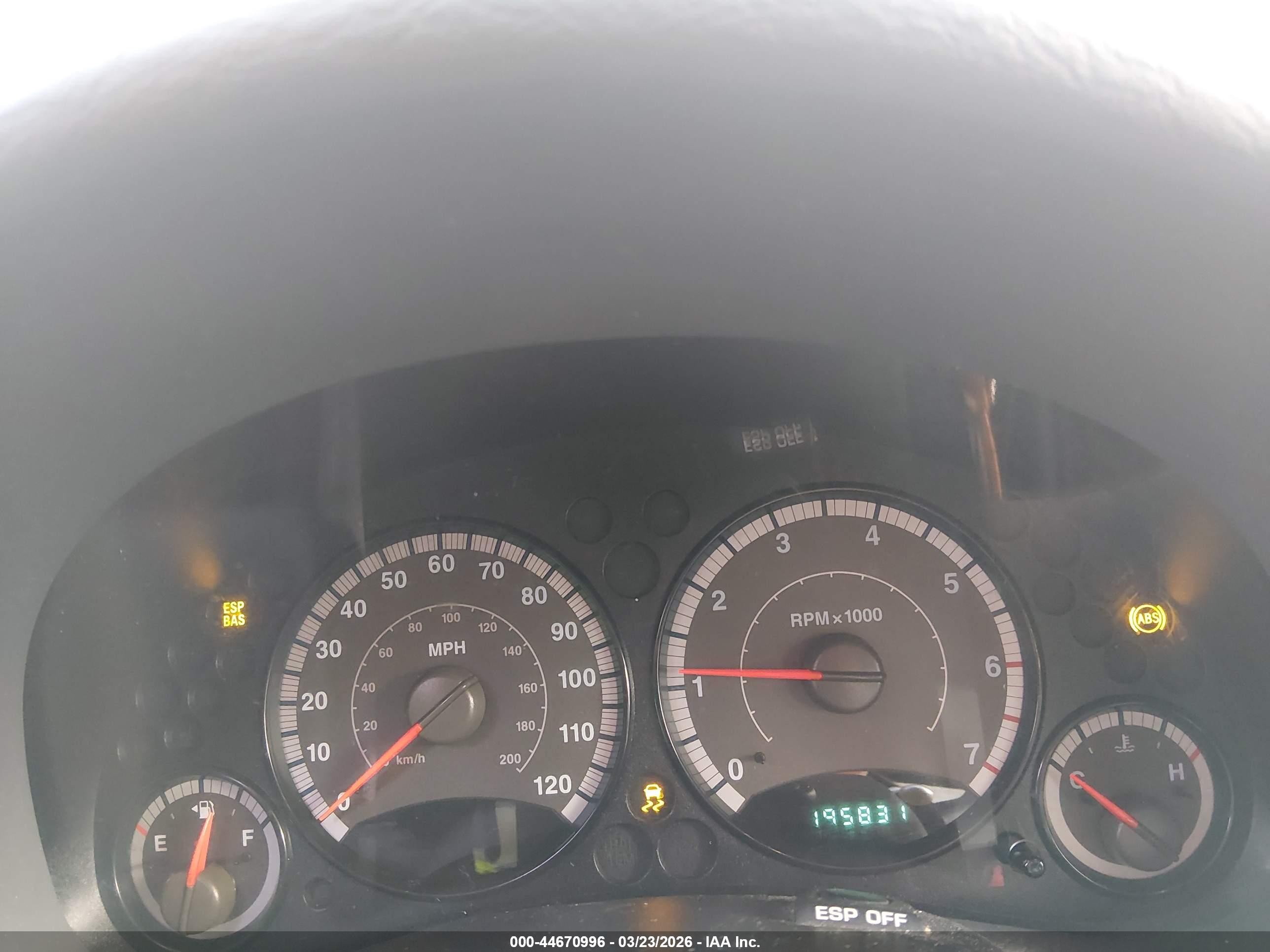 2007 Jeep Liberty Sport Красный vin: 1J4GL48KX7W699657