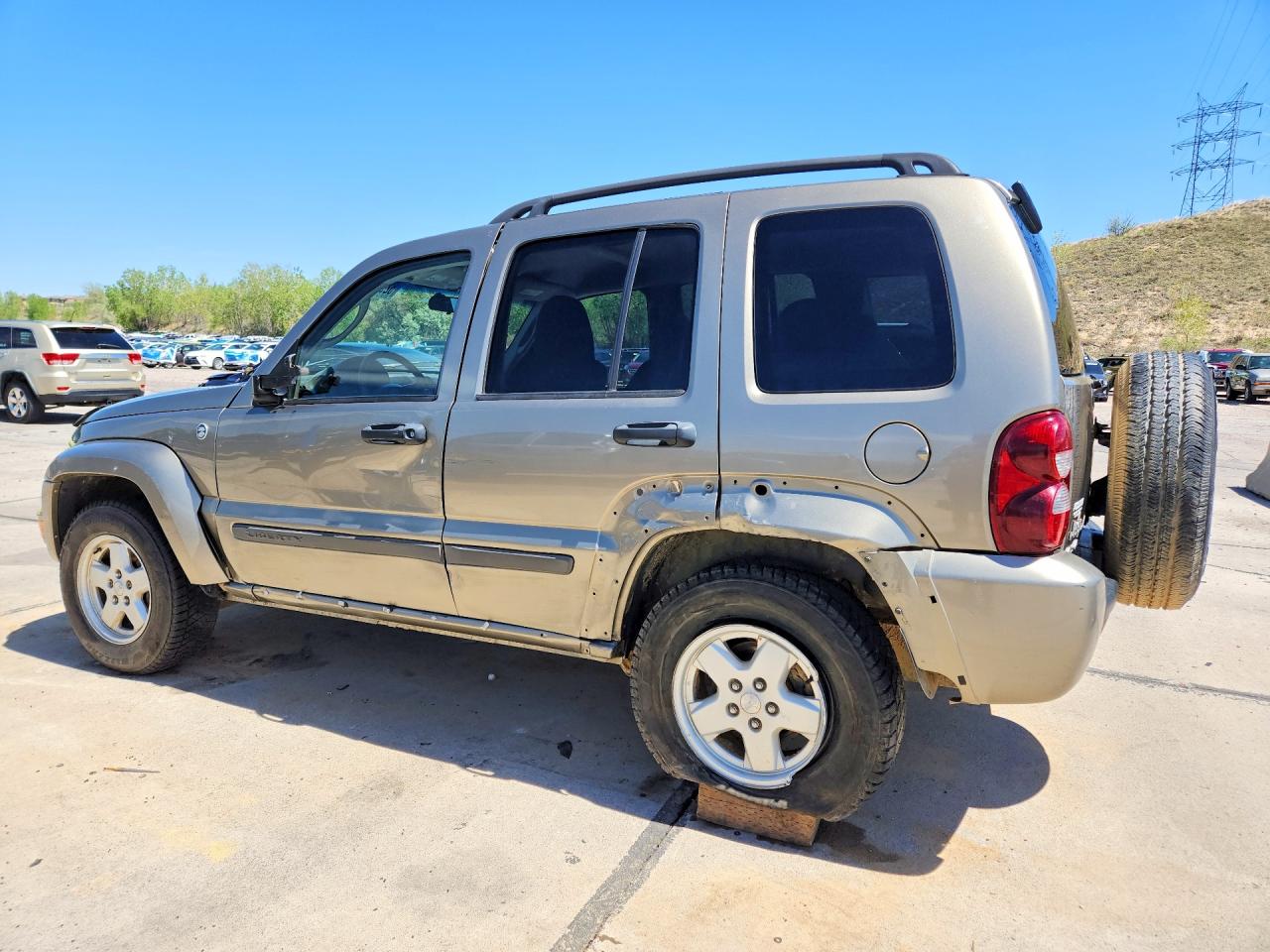 2007 Jeep Liberty Sport Gold vin: 1J4GL48KX7W717445