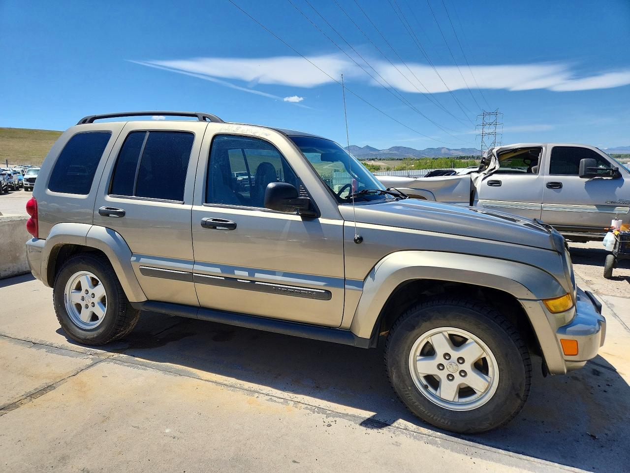 2007 Jeep Liberty Sport Gold vin: 1J4GL48KX7W717445