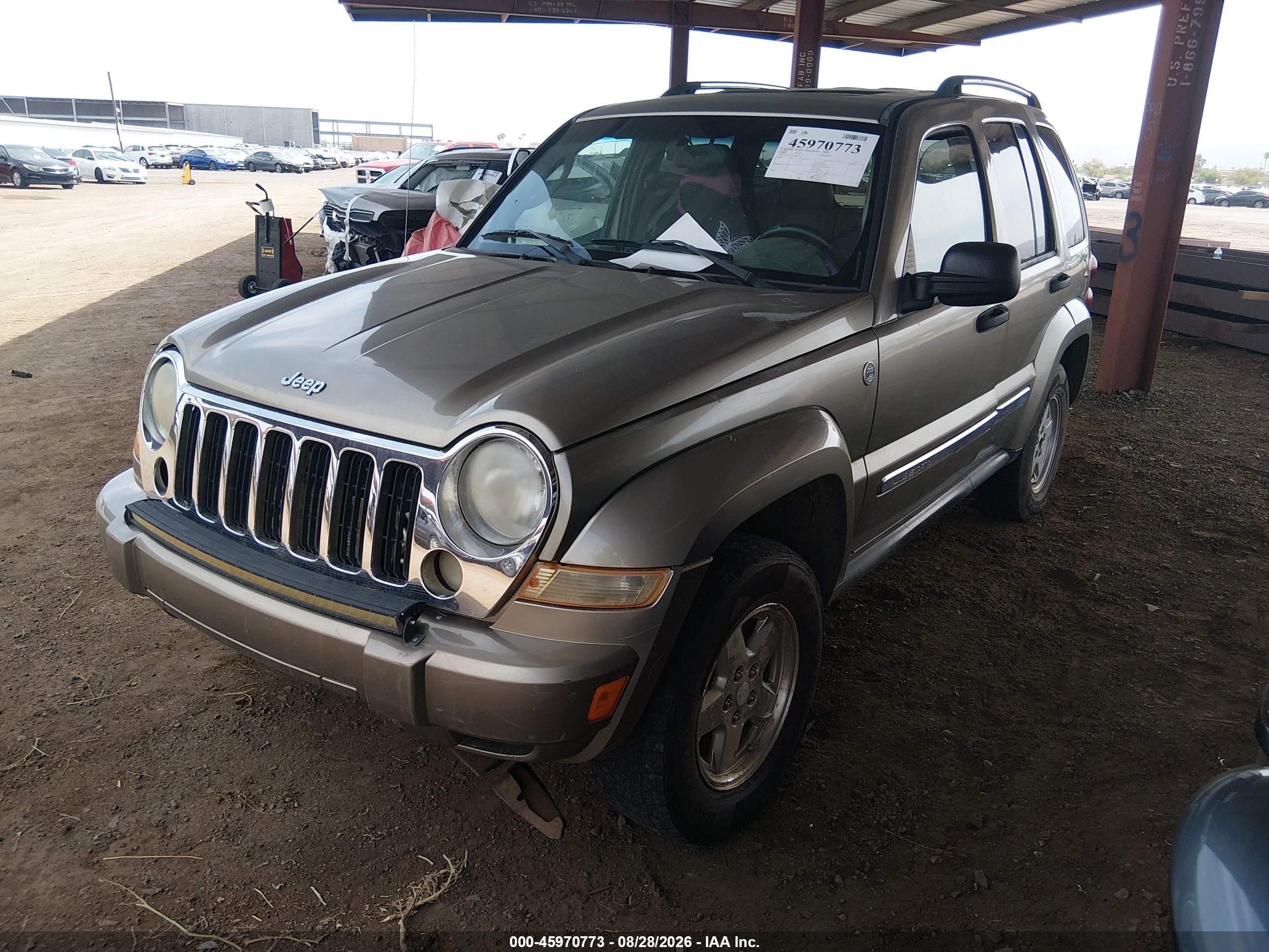 2005 Jeep Liberty Limited Edition Beige vin: 1J4GL58505W606285