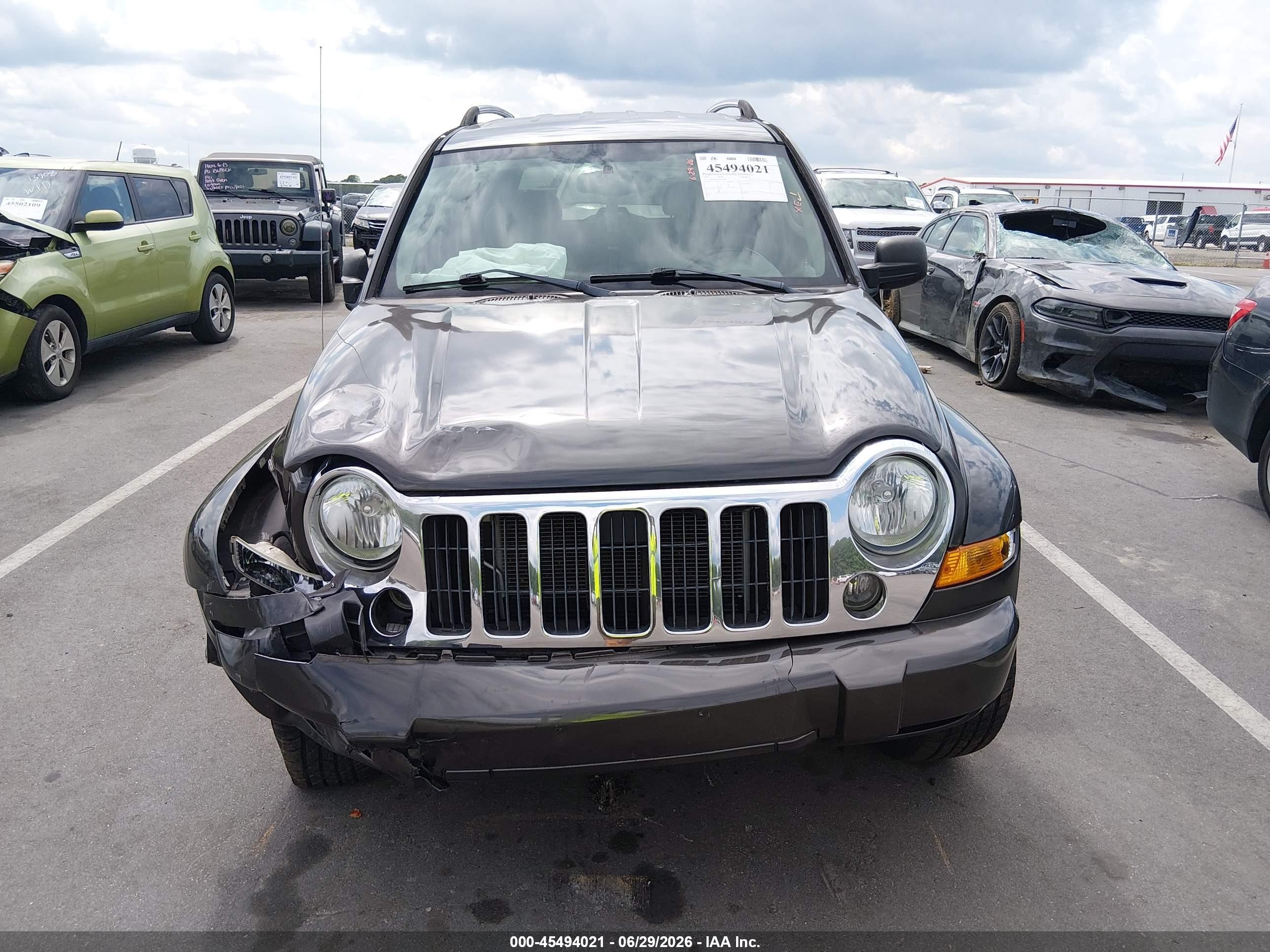 2005 Jeep Liberty Limited Edition Gray vin: 1J4GL58K05W516768