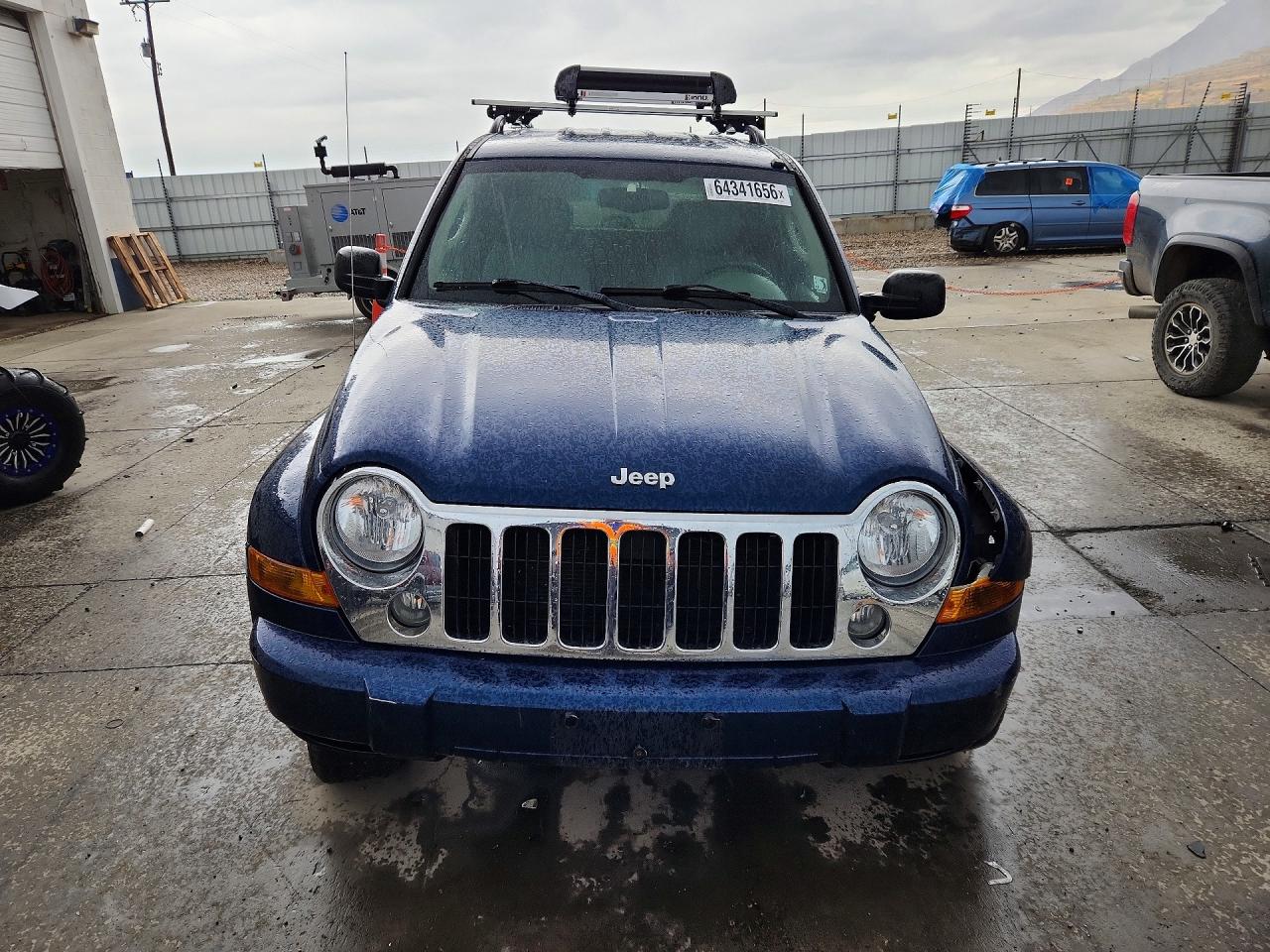 2005 Jeep Liberty Limited Blue vin: 1J4GL58K15W650852