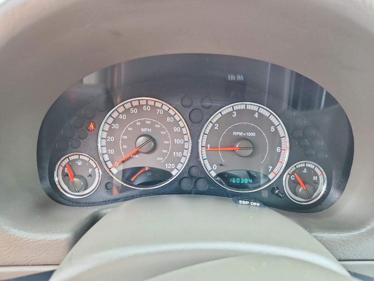 2007 Jeep Liberty Limited Red vin: 1J4GL58K37W646191