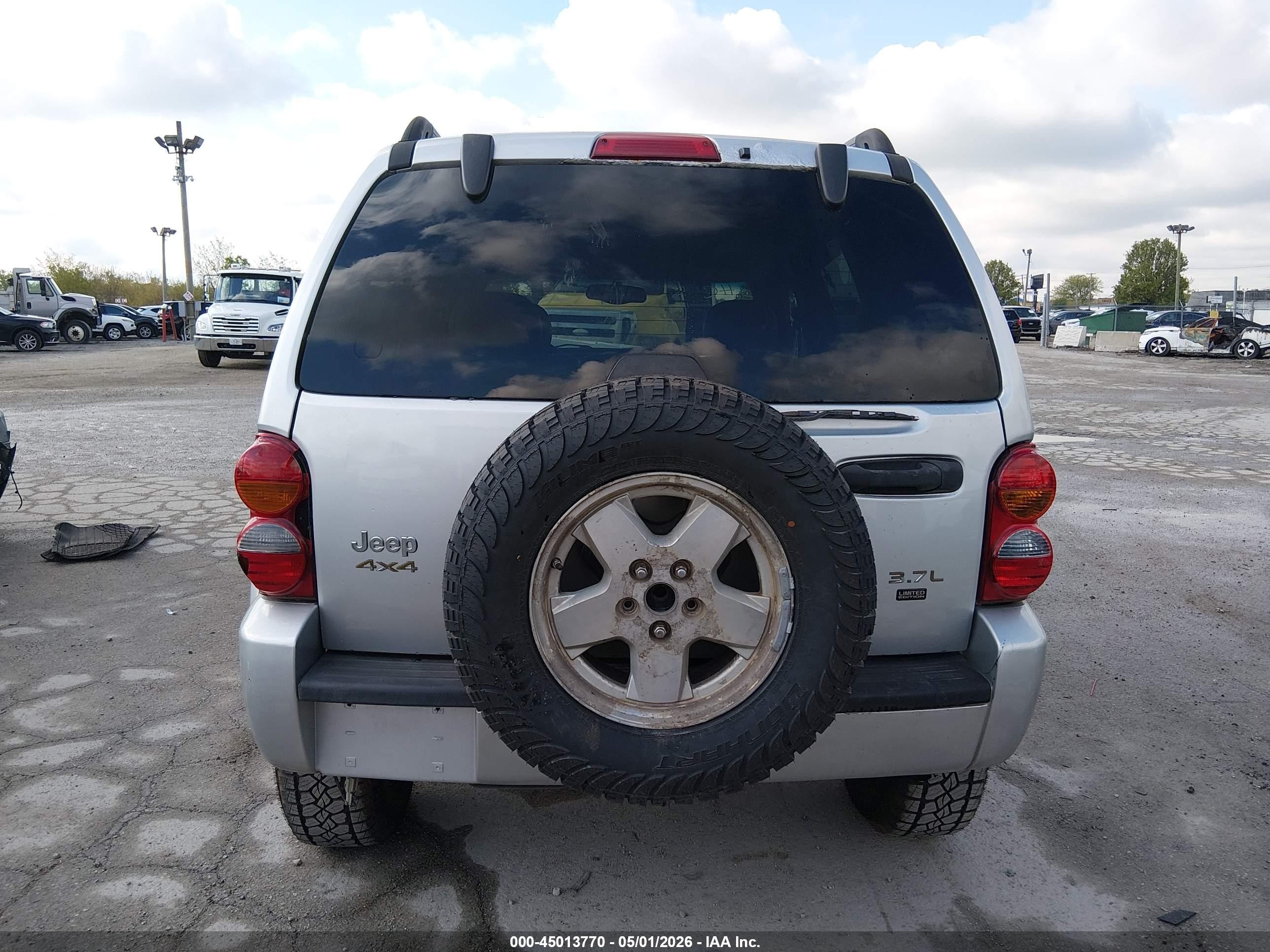 2004 Jeep Liberty Limited Edition Silver vin: 1J4GL58K44W189533