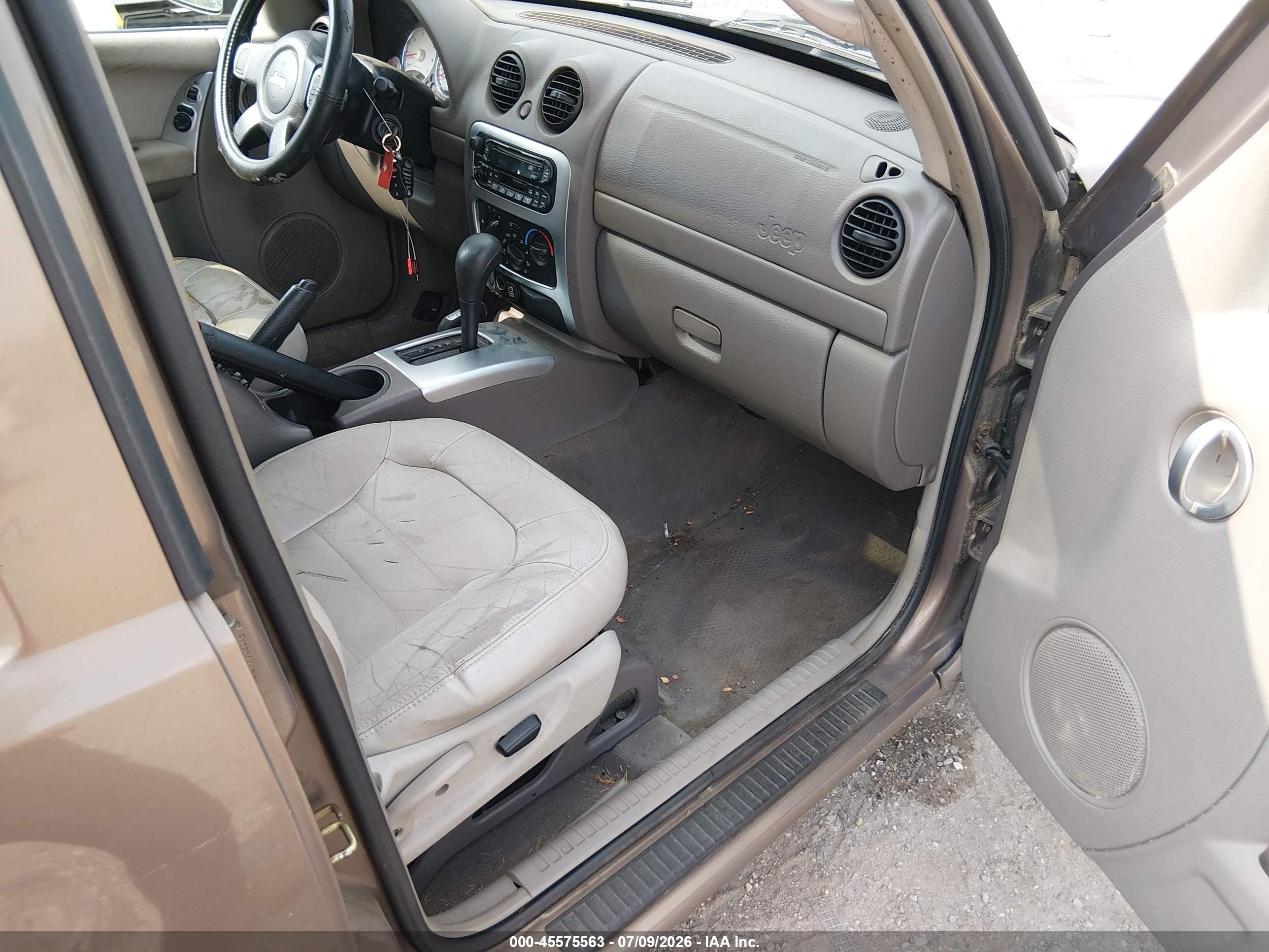 2002 Jeep Liberty Limited Edition Beige vin: 1J4GL58K52W236016