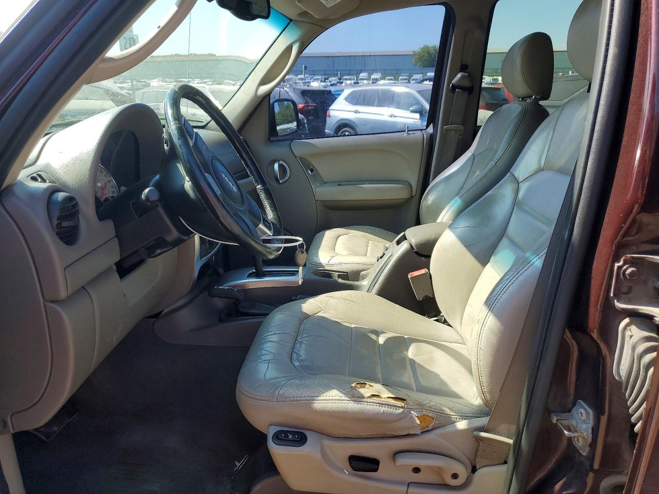 2004 Jeep Liberty Limited Maroon vin: 1J4GL58K54W137960