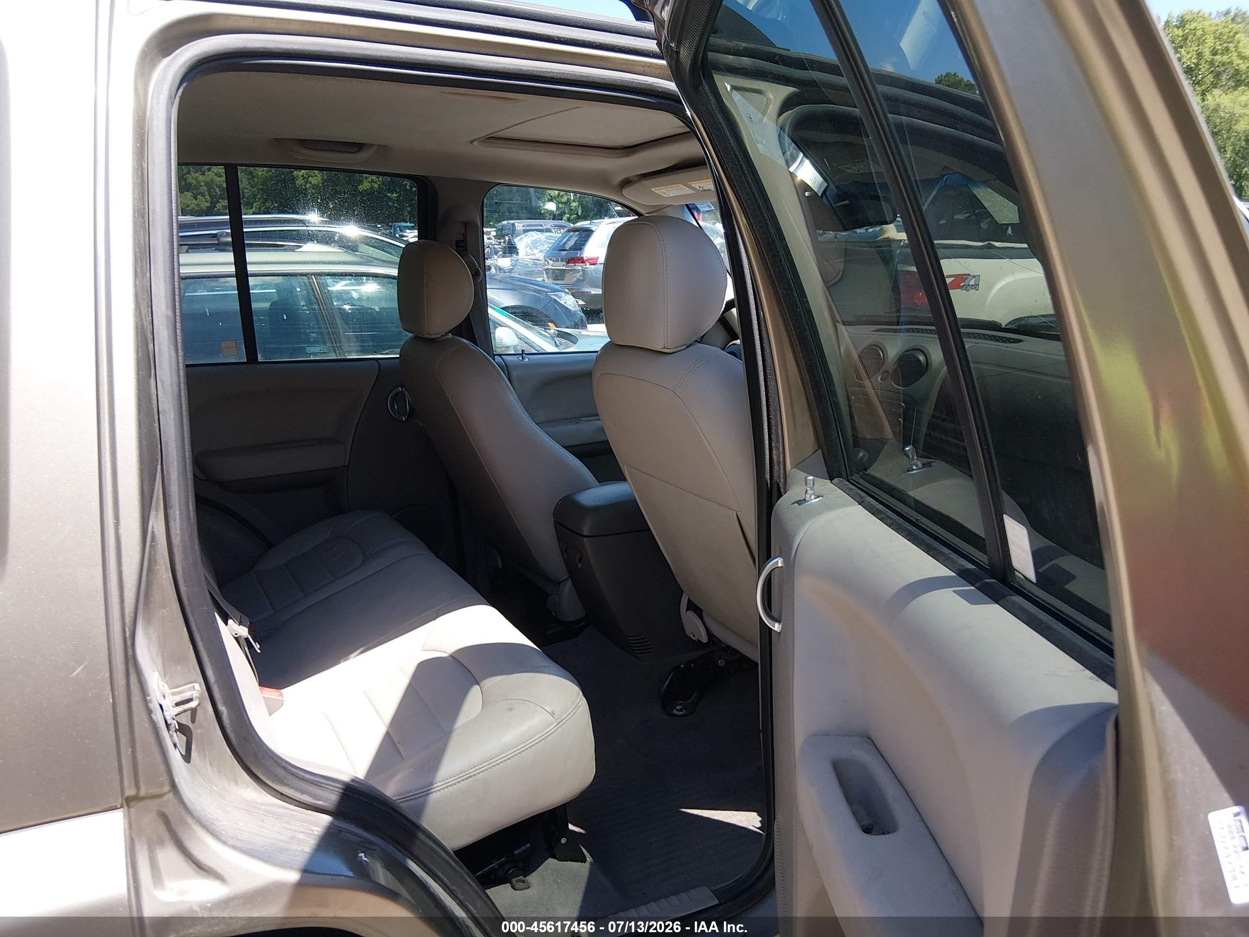 2003 Jeep Liberty Limited Edition Brown vin: 1J4GL58K63W728801