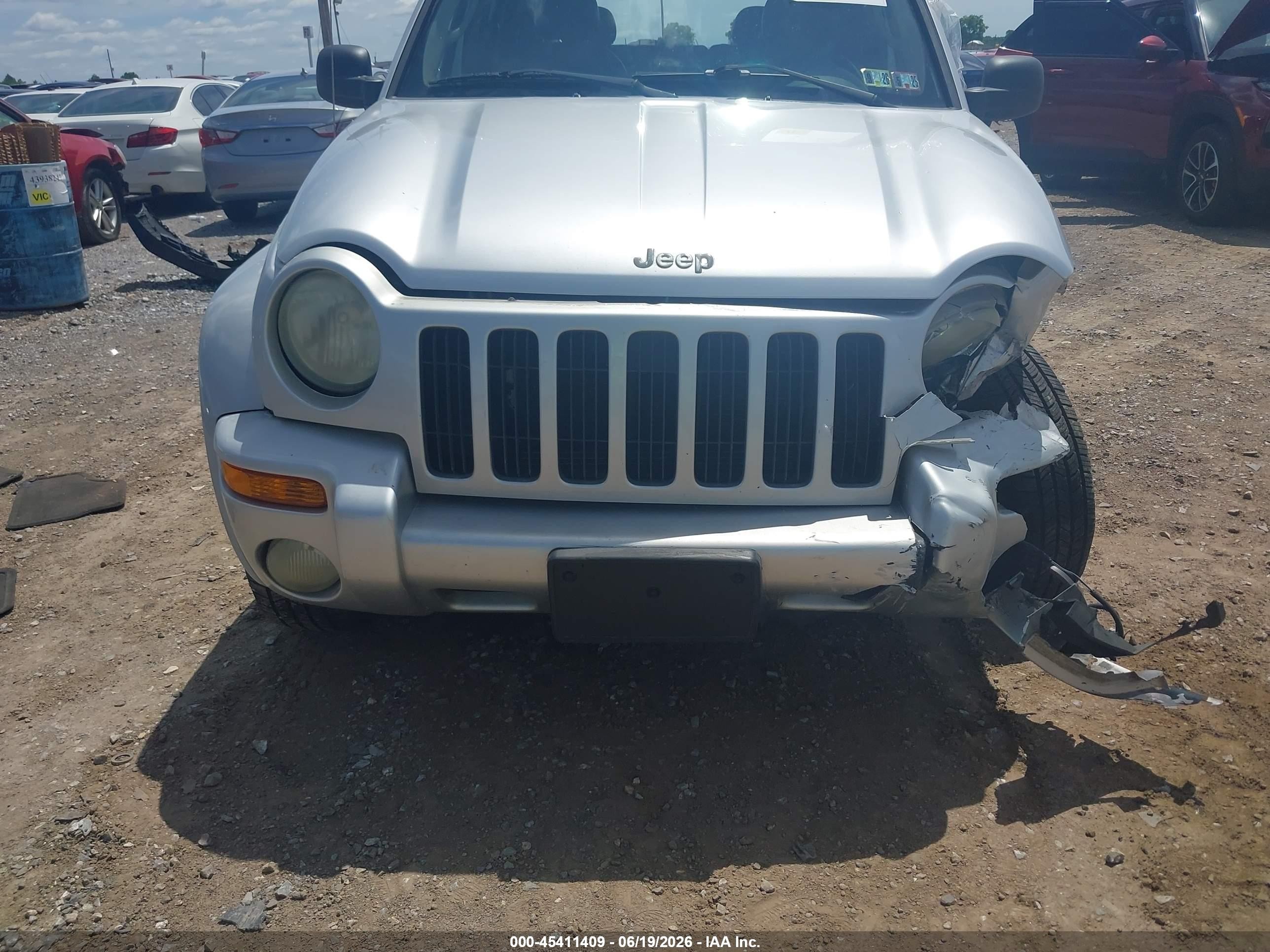 2004 Jeep Liberty Limited Edition Silver vin: 1J4GL58K74W235906
