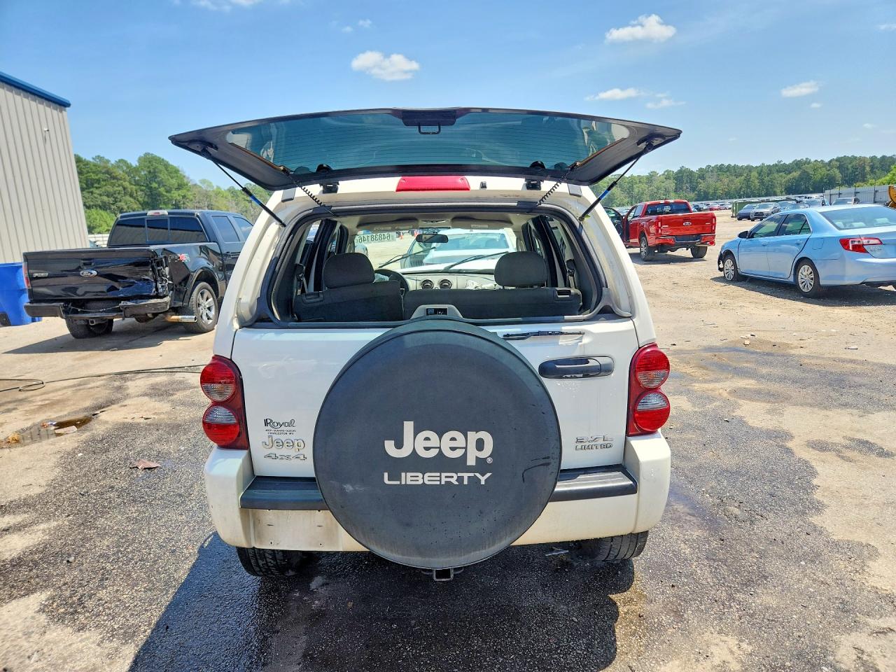 2005 Jeep Liberty Limited White vin: 1J4GL58K75W596893