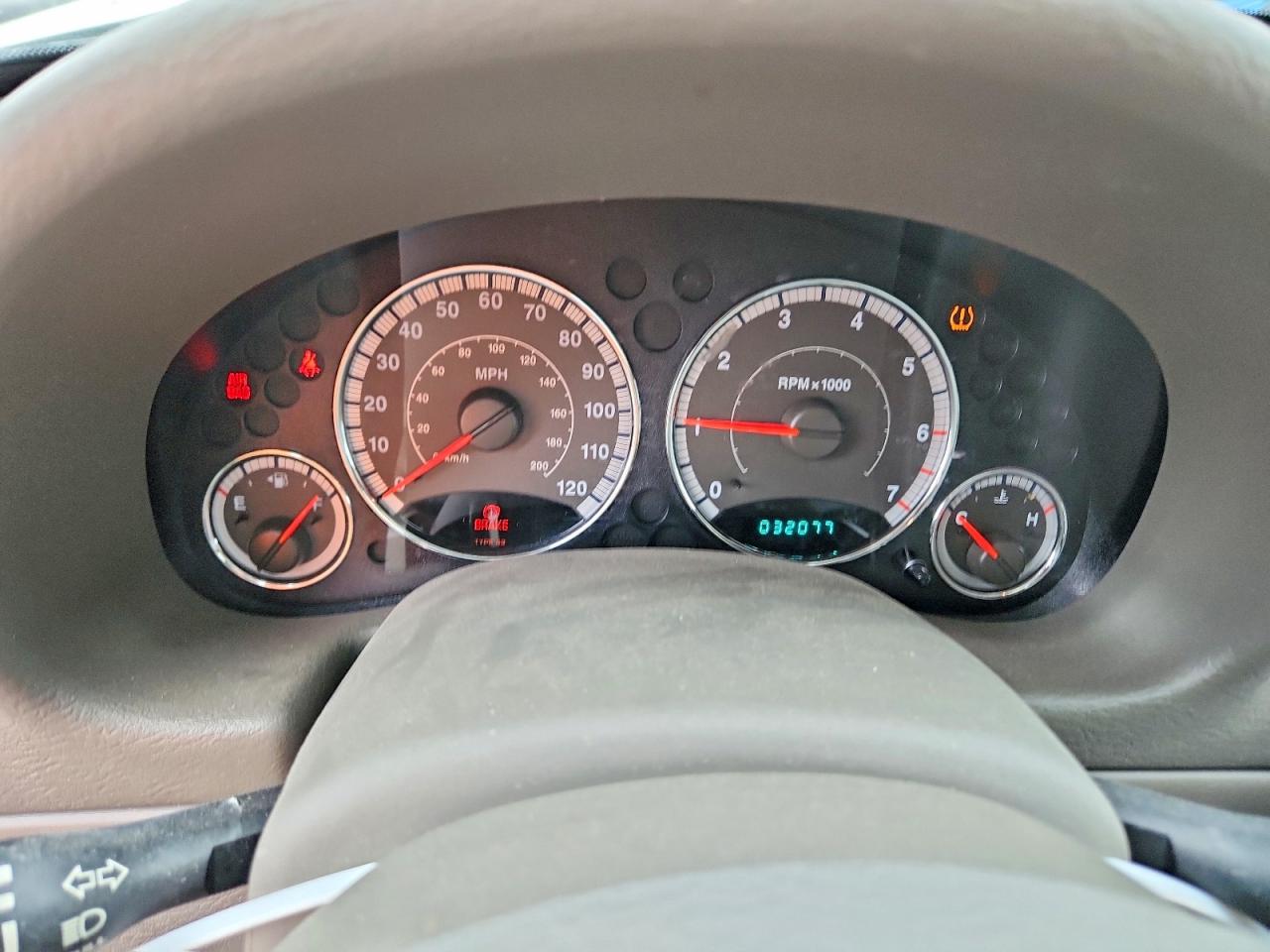2005 Jeep Liberty Limited White vin: 1J4GL58K75W596893