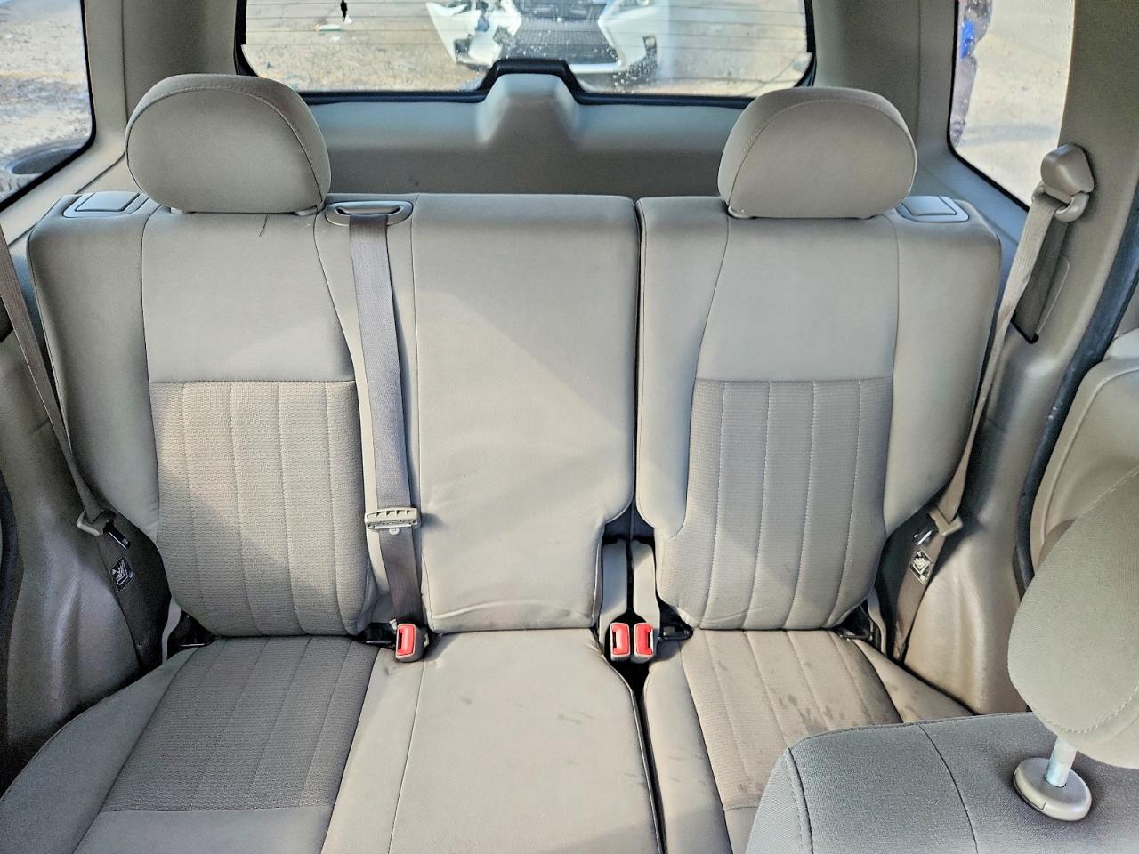 2007 Jeep Liberty Limited Beige vin: 1J4GL58K77W669893