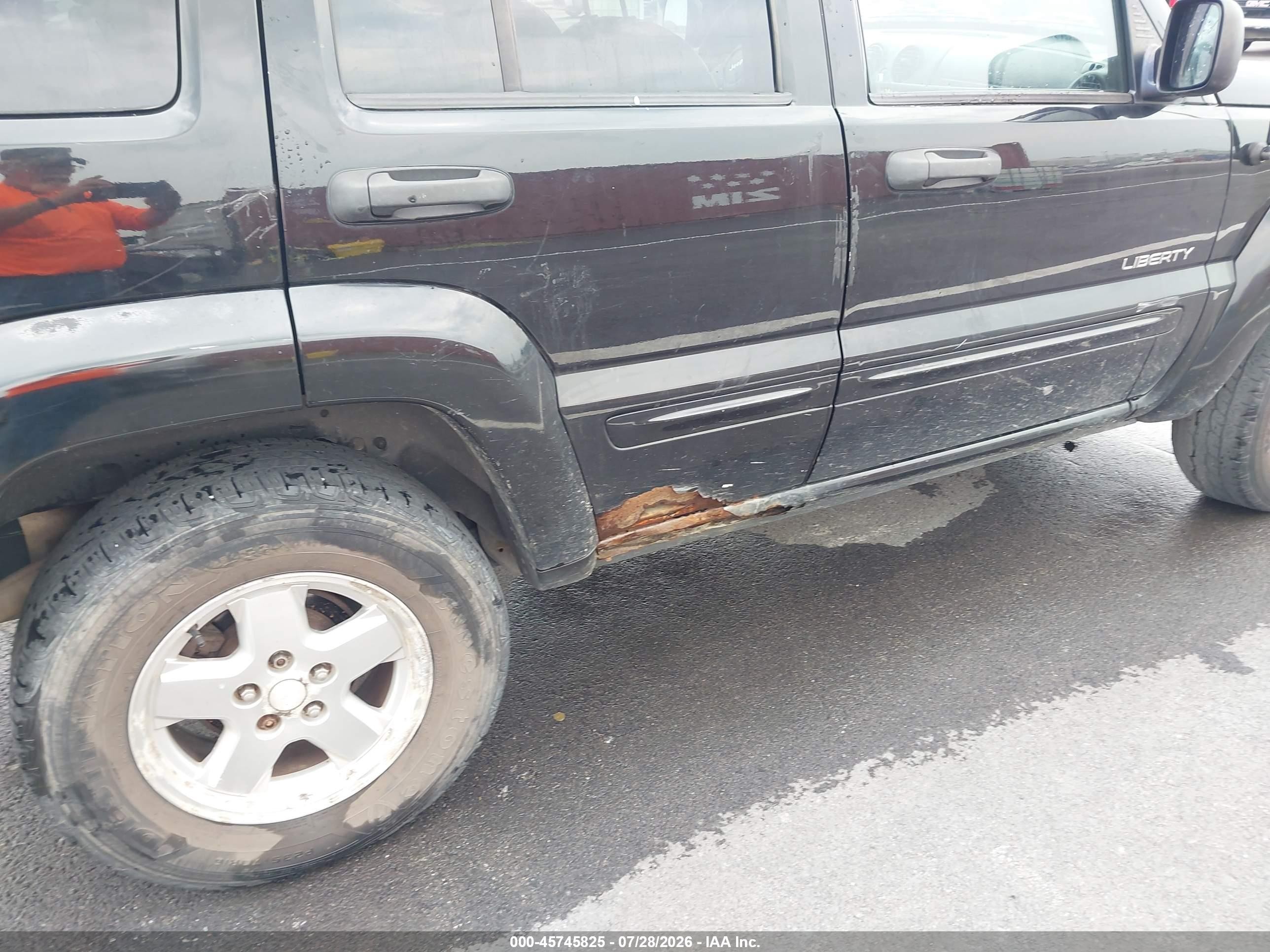 2004 Jeep Liberty Limited Edition Черный vin: 1J4GL58K84W270552