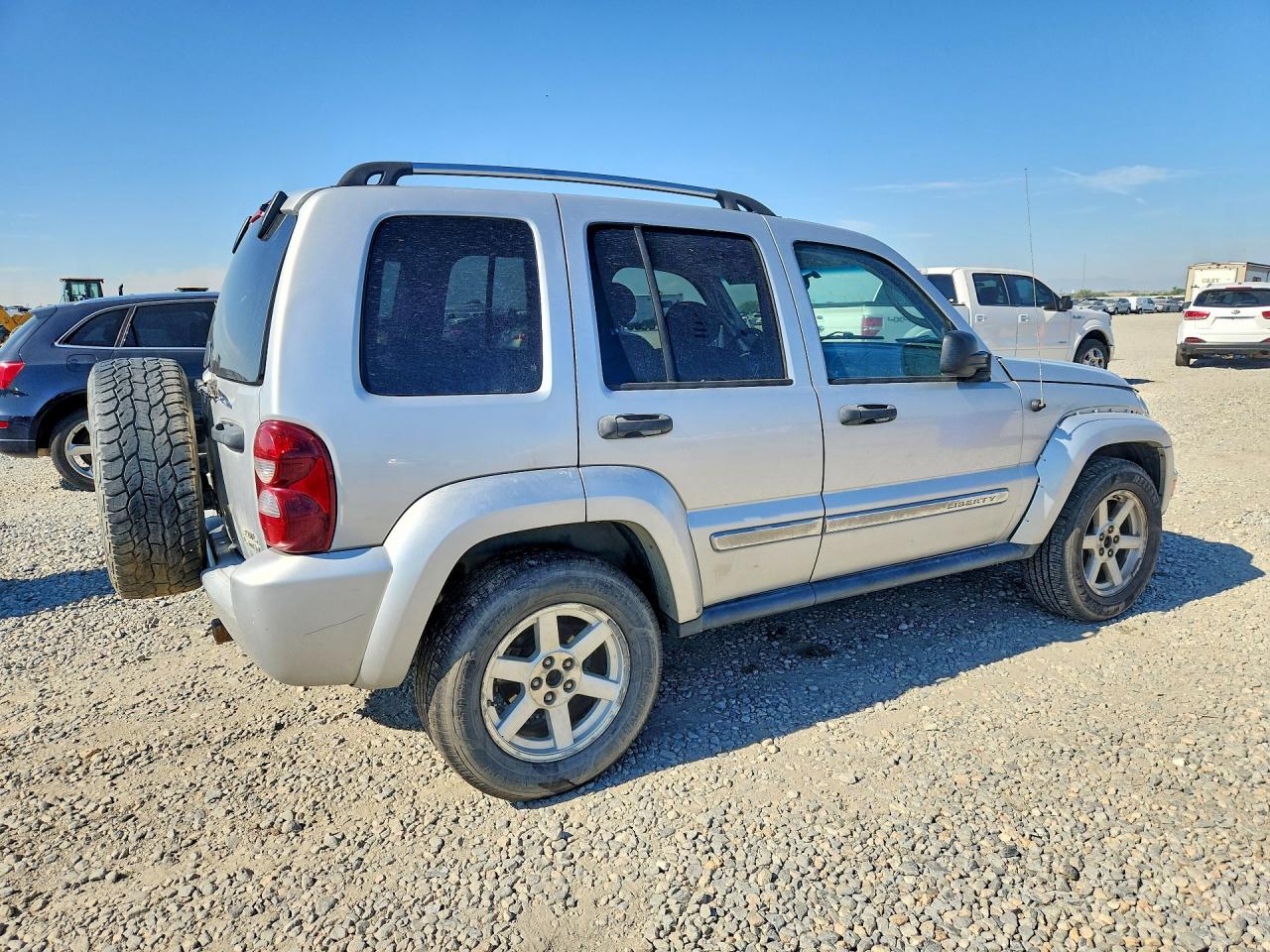 2005 Jeep Liberty Limited Silver vin: 1J4GL58KX5W695465