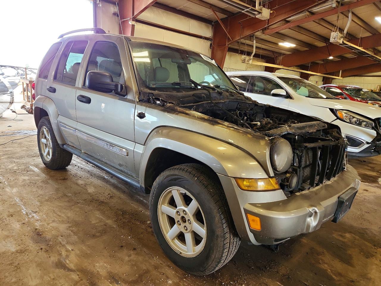2007 Jeep Liberty Limited Зеленый vin: 1J4GL58KX7W593389