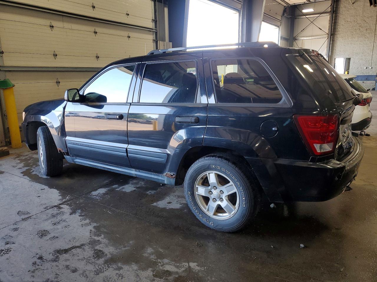 2005 Jeep Grand Cherokee Laredo Black vin: 1J4GR48K05C711487